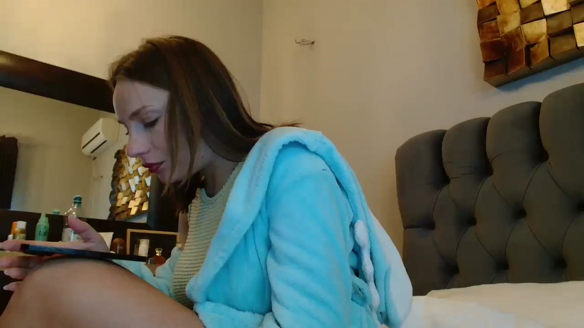 Gallery image thumbnail from ABABAB1's myfreecams stream on, 05/17/2025, 08:18 image 2 of 20
