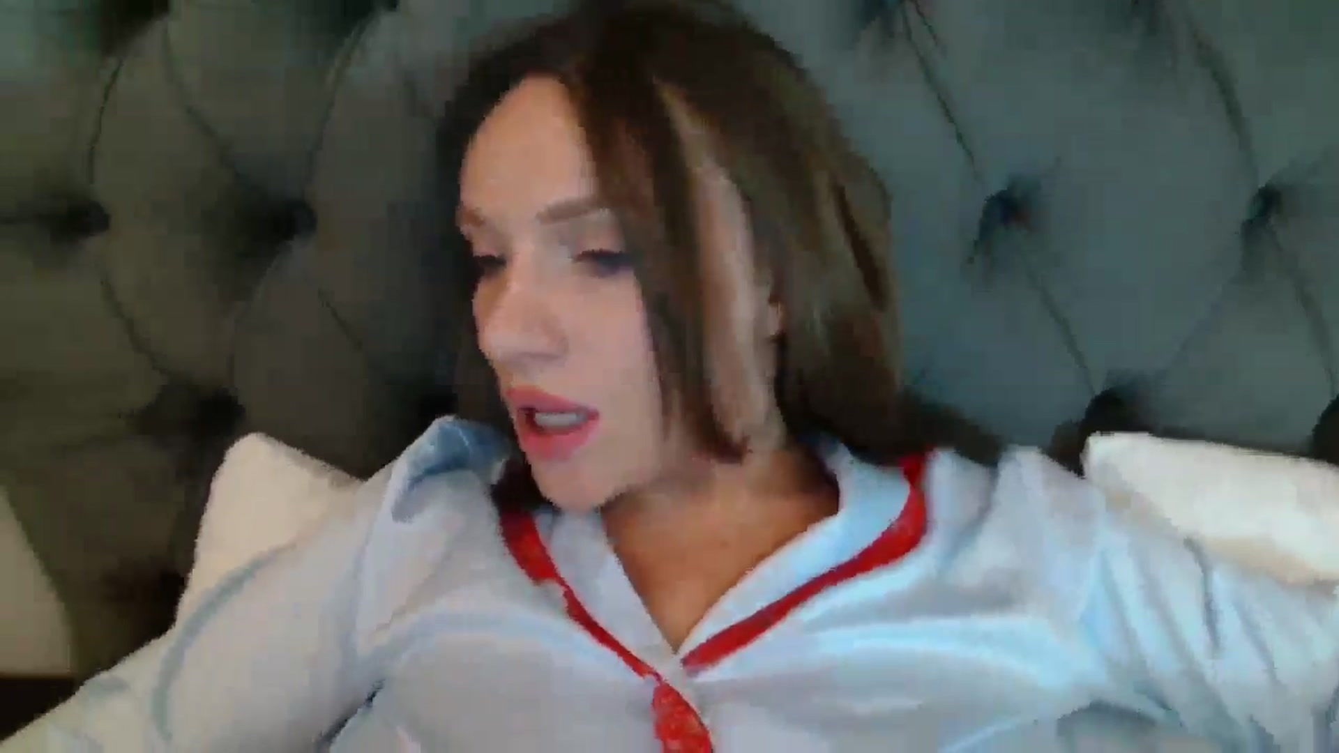 Gallery image thumbnail from ABABAB1's myfreecams stream on, 05/25/2025, 16:10 image 14 of 20