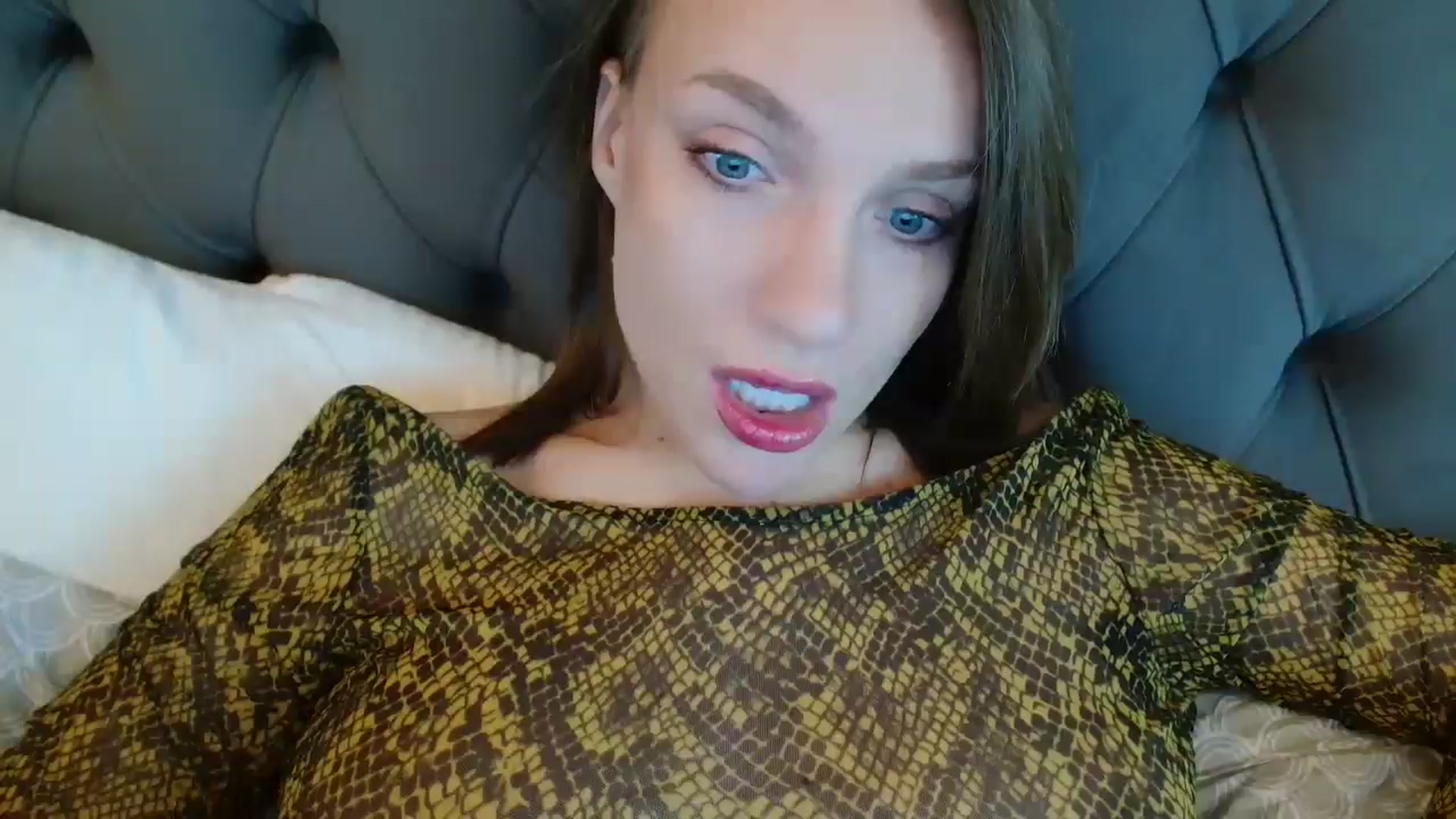 Gallery image thumbnail from ABABAB1's myfreecams stream on, 06/01/2025, 07:25 image 15 of 20
