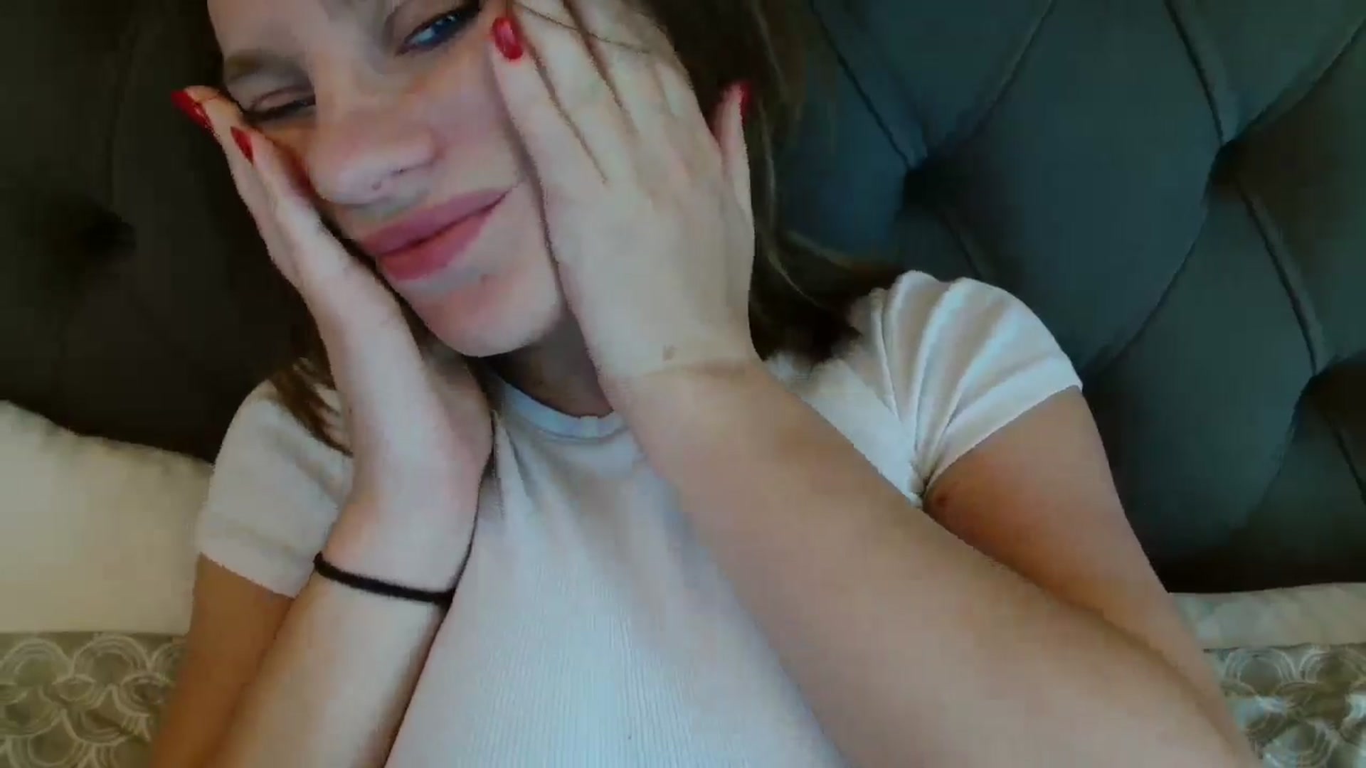Gallery image thumbnail from ABABAB1's myfreecams stream on, 06/01/2025, 10:39 image 10 of 20