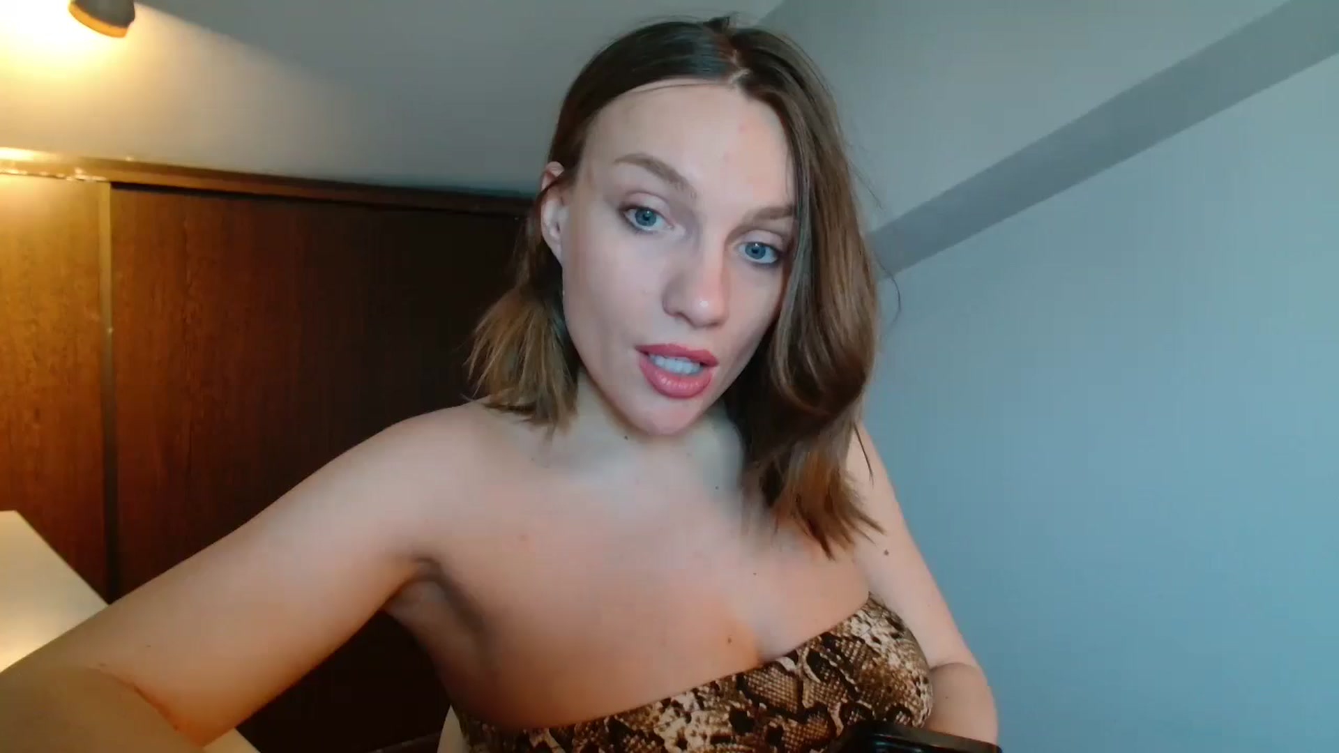 Gallery image thumbnail from ABABAB1's myfreecams stream on, 06/08/2025, 11:29 image 10 of 20