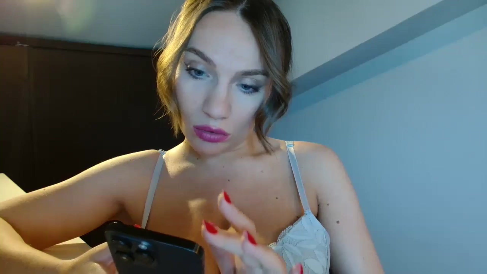 Gallery image thumbnail from ABABAB1's myfreecams stream on, 06/22/2025, 07:45 image 9 of 20