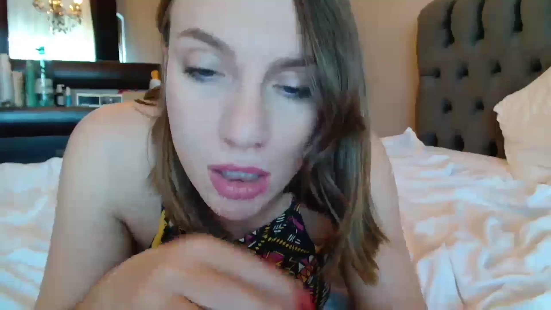 Gallery image thumbnail from ABABAB1's myfreecams stream on, 06/22/2025, 14:43 image 15 of 20