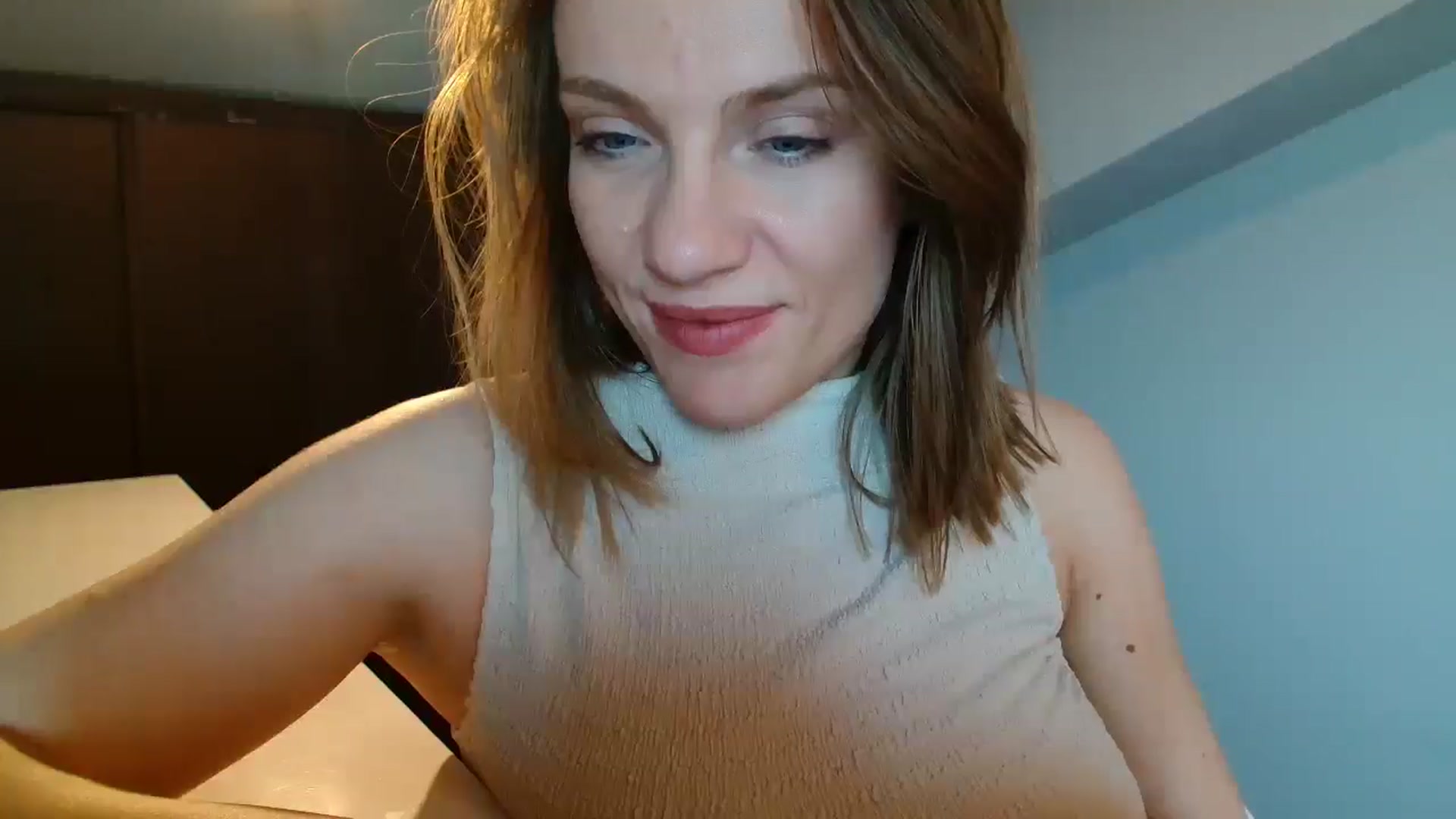 Gallery image thumbnail from ABABAB1's myfreecams stream on, 07/04/2025, 15:07 image 19 of 20