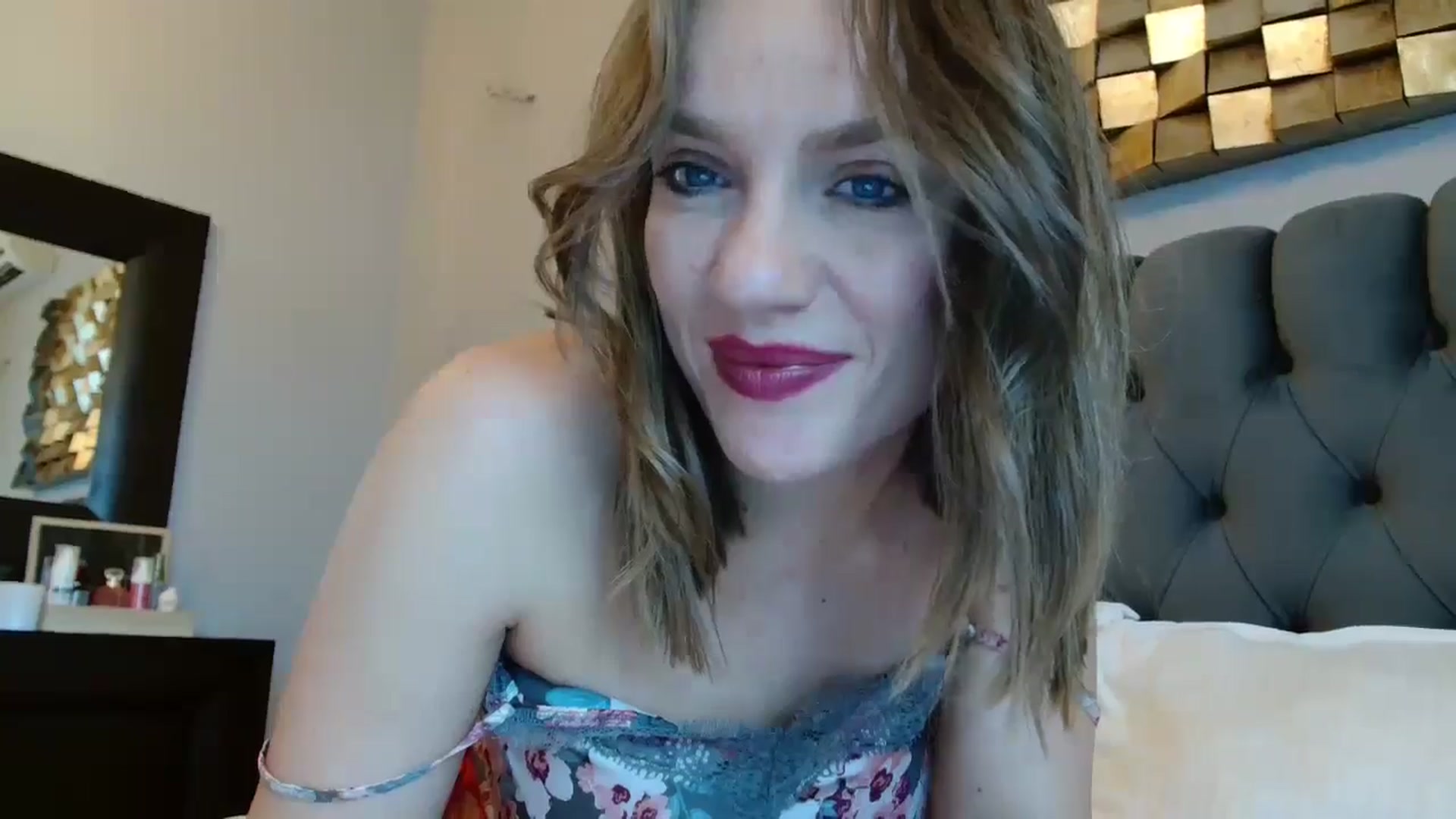 Gallery image thumbnail from ABABAB1's myfreecams stream on, 07/26/2025, 09:35 image 2 of 20