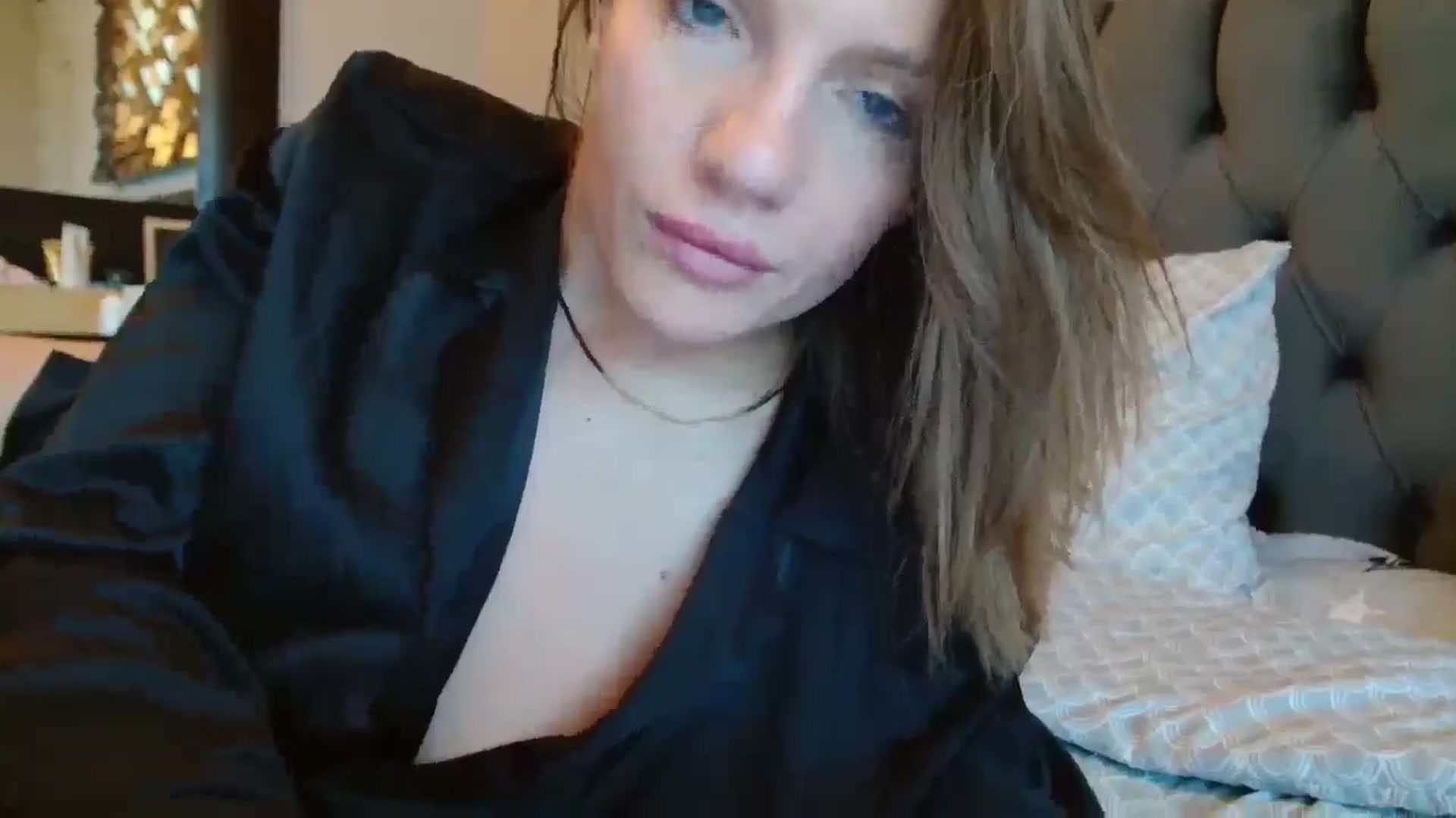 Gallery image thumbnail from ABABAB1's myfreecams stream on, 08/16/2025, 08:19 image 8 of 20