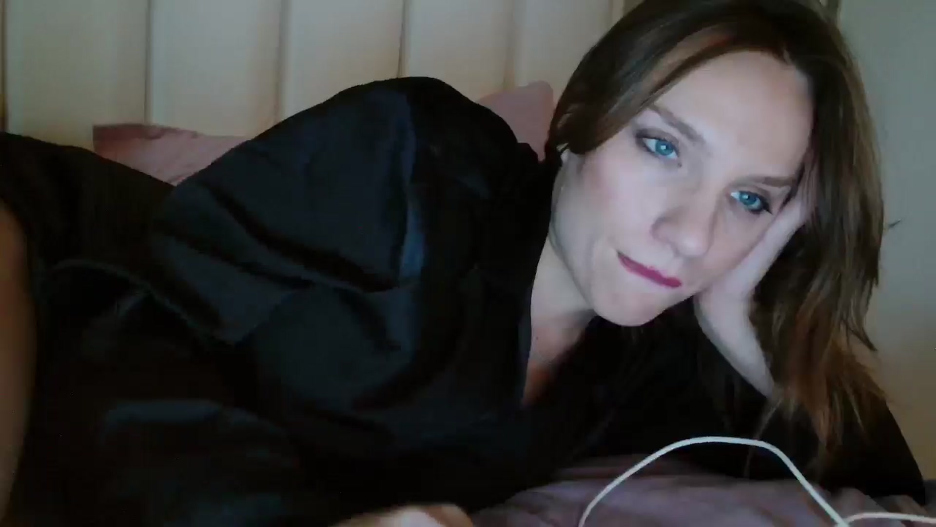 Gallery image thumbnail from ABABAB1's myfreecams stream on, 08/31/2025, 11:53 image 17 of 20