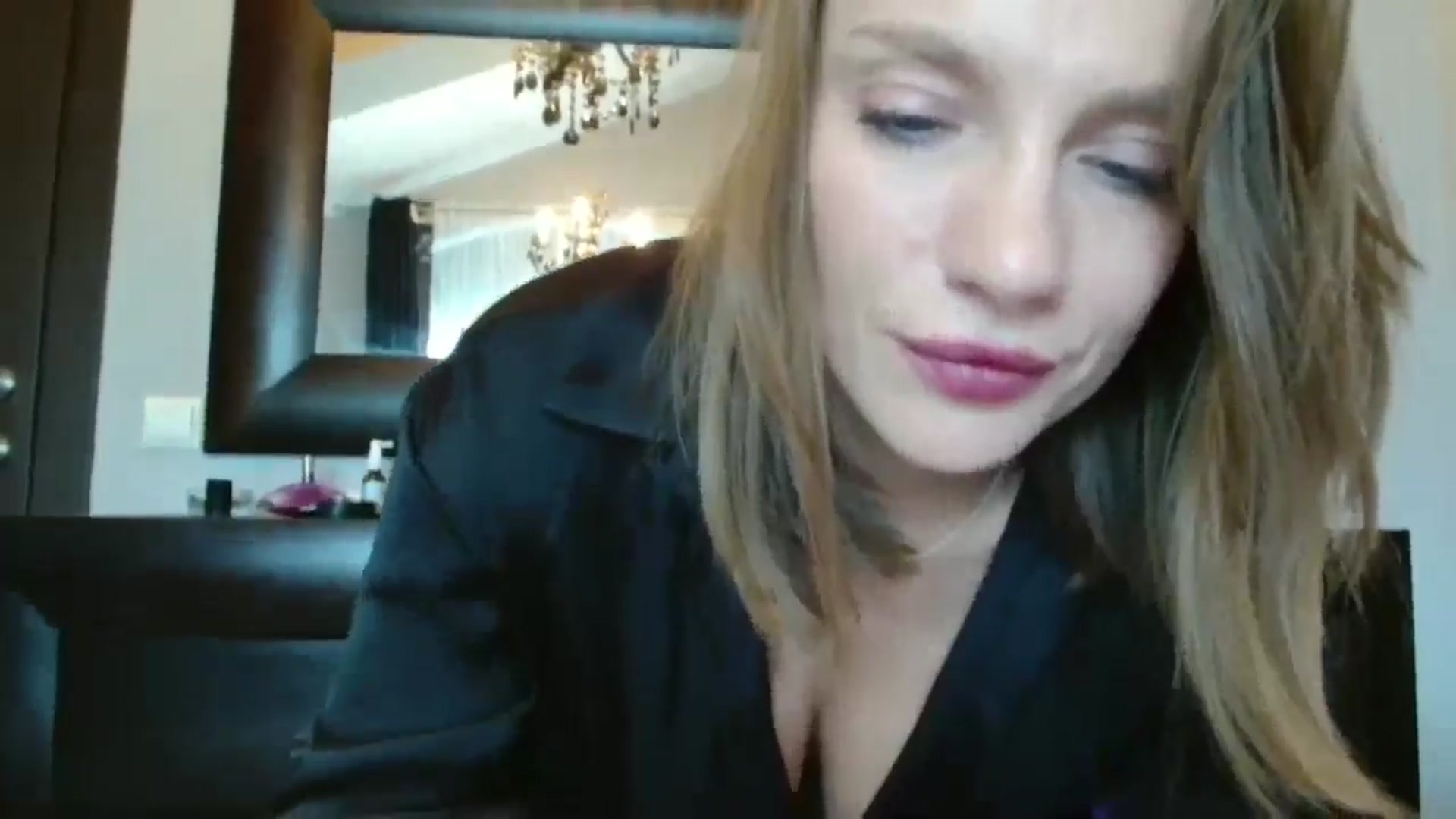 Gallery image thumbnail from ABABAB1's myfreecams stream on, 09/07/2025, 12:06 image 17 of 20