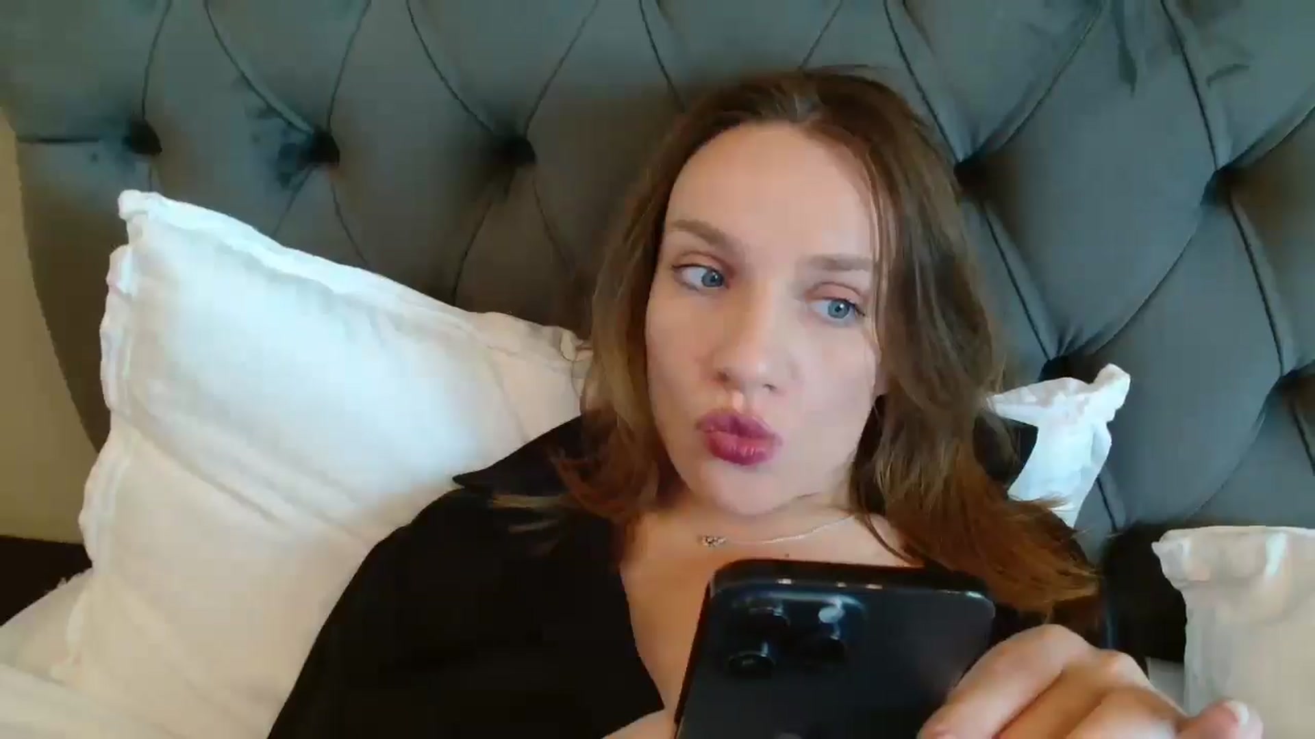 Gallery image thumbnail from ABABAB1's myfreecams stream on, 09/07/2025, 12:06 image 15 of 20