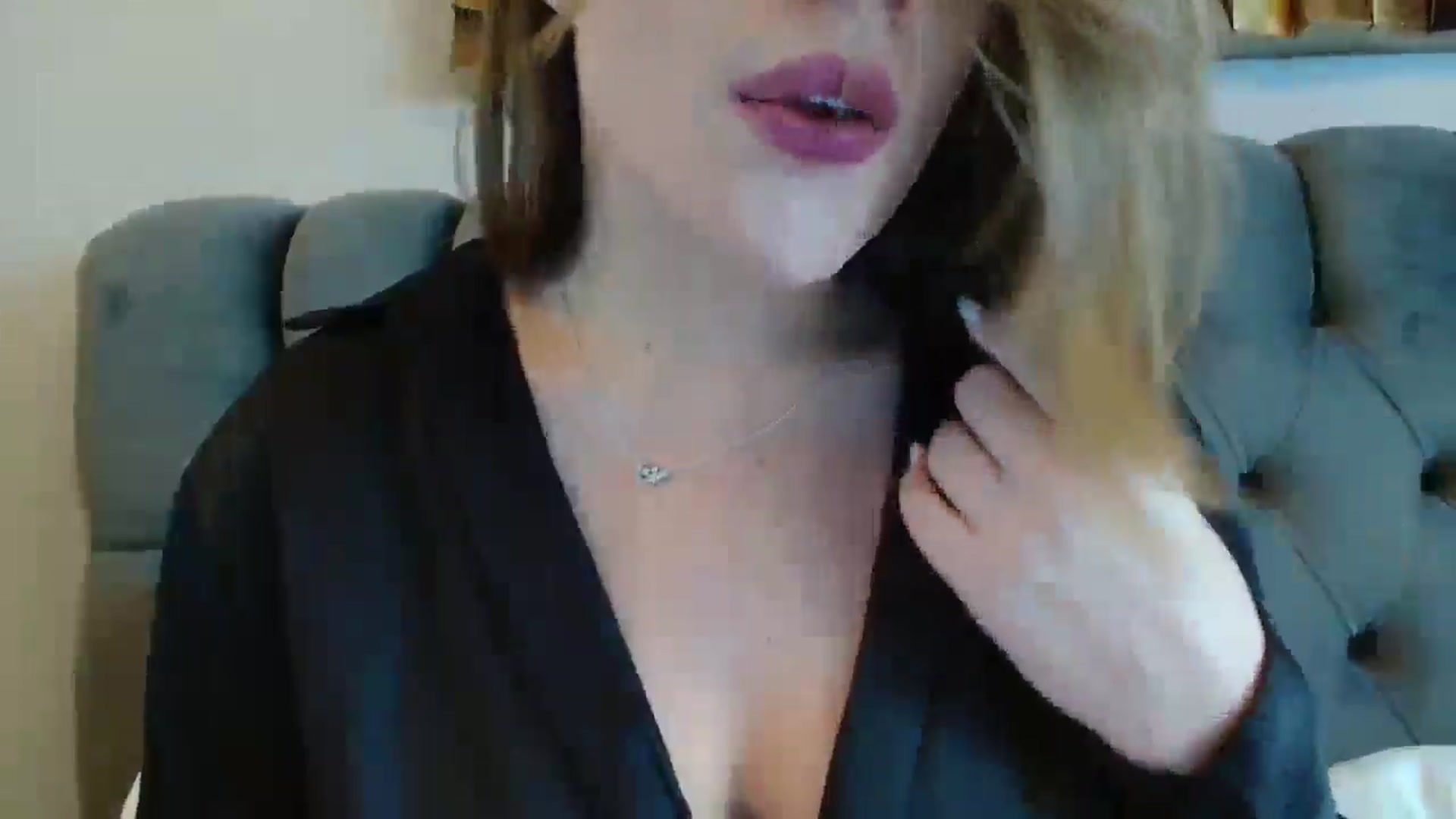 Gallery image thumbnail from ABABAB1's myfreecams stream on, 09/07/2025, 12:06 image 12 of 20
