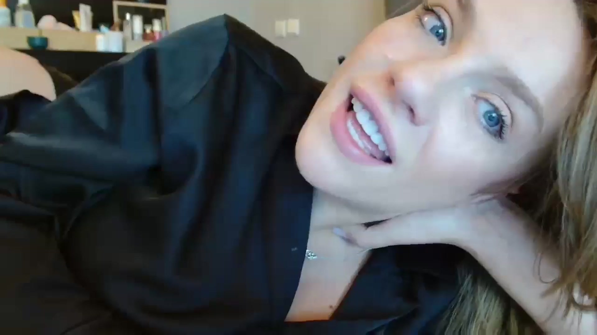 Gallery image thumbnail from ABABAB1's myfreecams stream on, 09/13/2025, 07:20 image 8 of 20