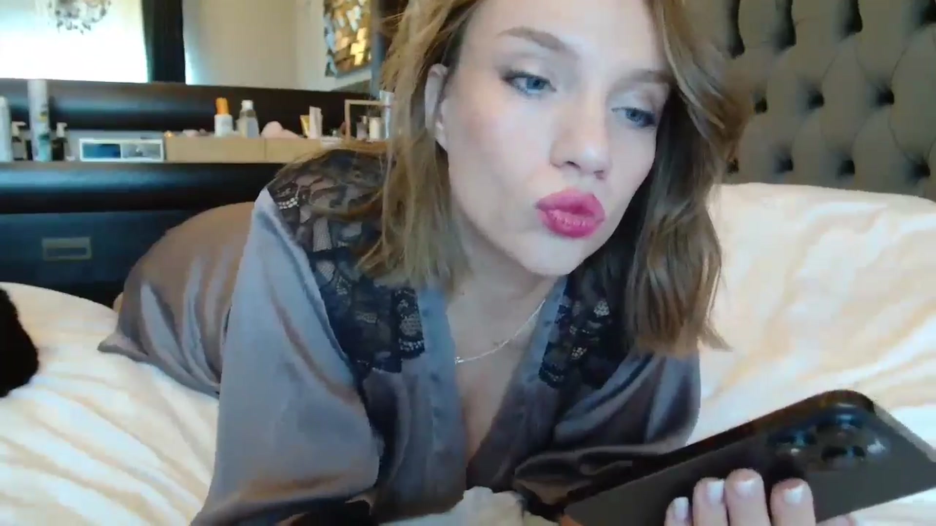 Gallery image thumbnail from ABABAB1's myfreecams stream on, 09/27/2025, 07:18 image 11 of 20
