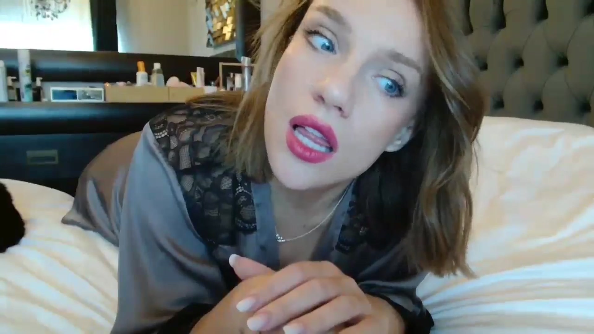 Gallery image thumbnail from ABABAB1's myfreecams stream on, 09/27/2025, 07:18 image 12 of 20