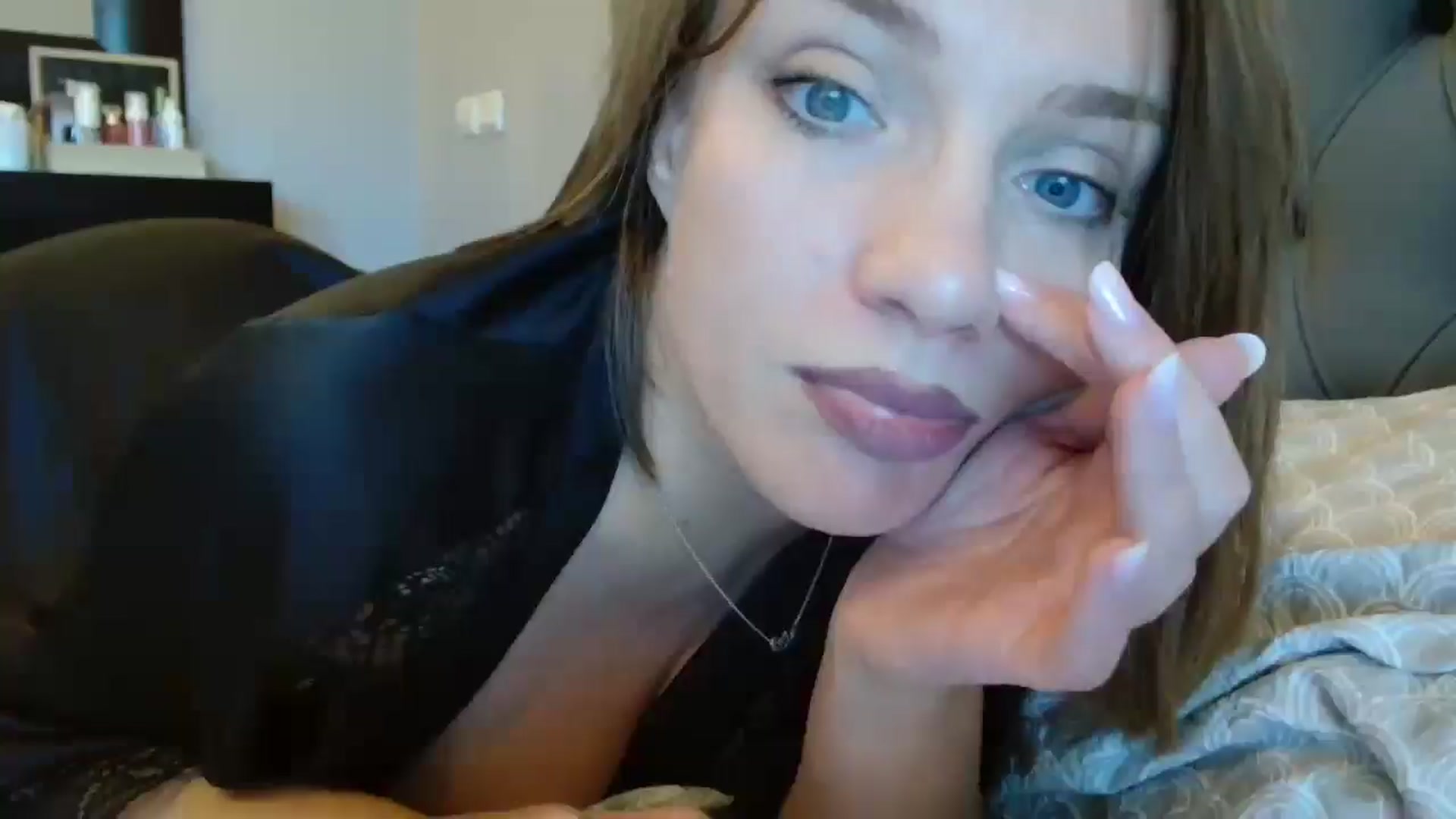 Gallery image thumbnail from ABABAB1's myfreecams stream on, 10/11/2025, 09:39 image 3 of 20
