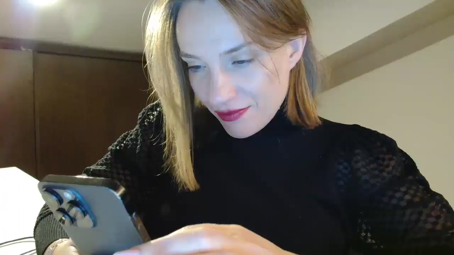 Gallery image thumbnail from ABABAB1's myfreecams stream on, 10/15/2025, 15:52 image 10 of 20