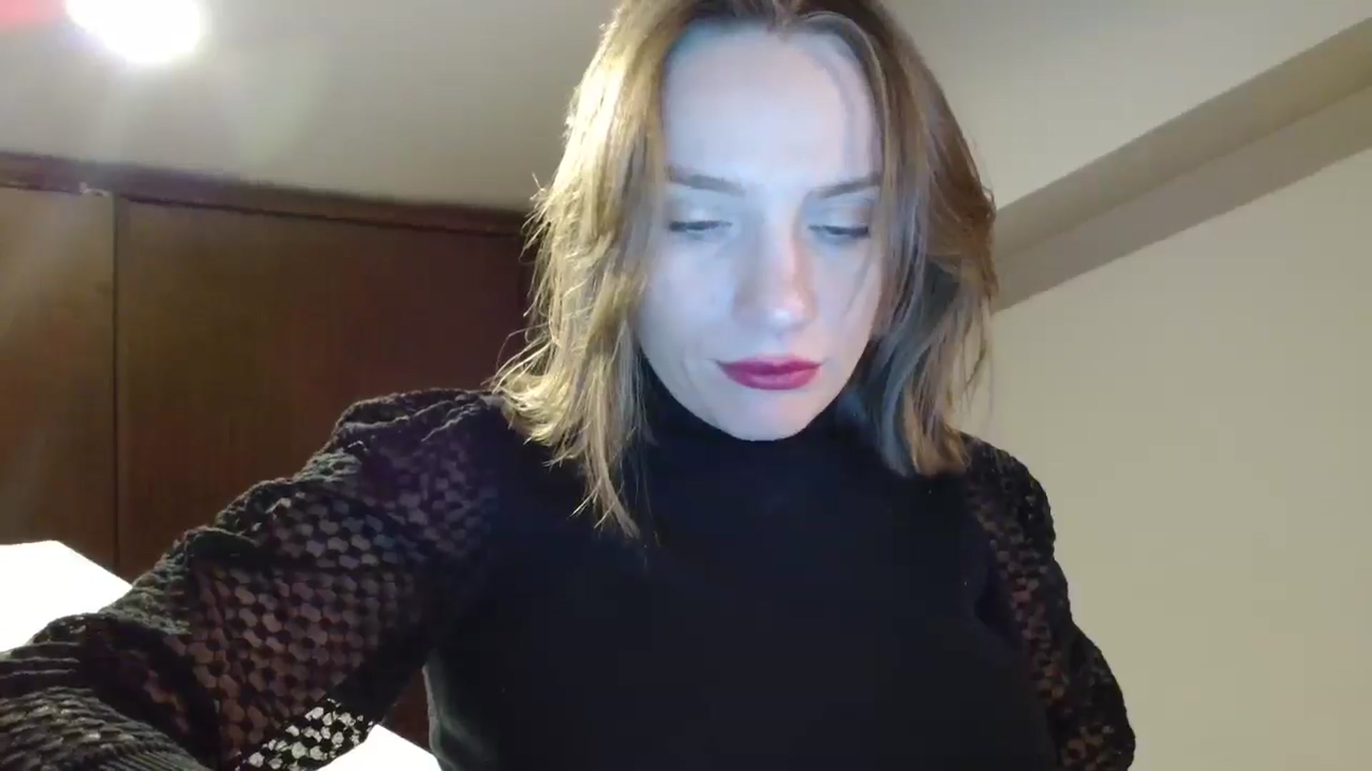 Gallery image thumbnail from ABABAB1's myfreecams stream on, 10/15/2025, 15:52 image 14 of 20