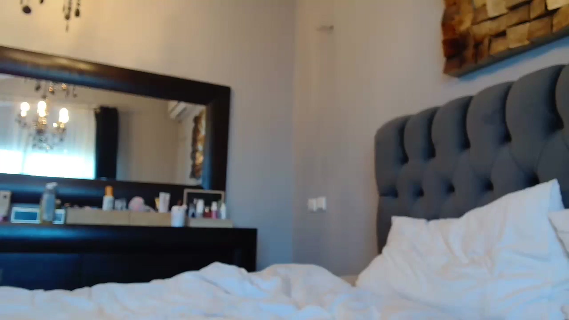 Gallery image thumbnail from ABABAB1's myfreecams stream on, 10/19/2025, 15:12 image 8 of 20