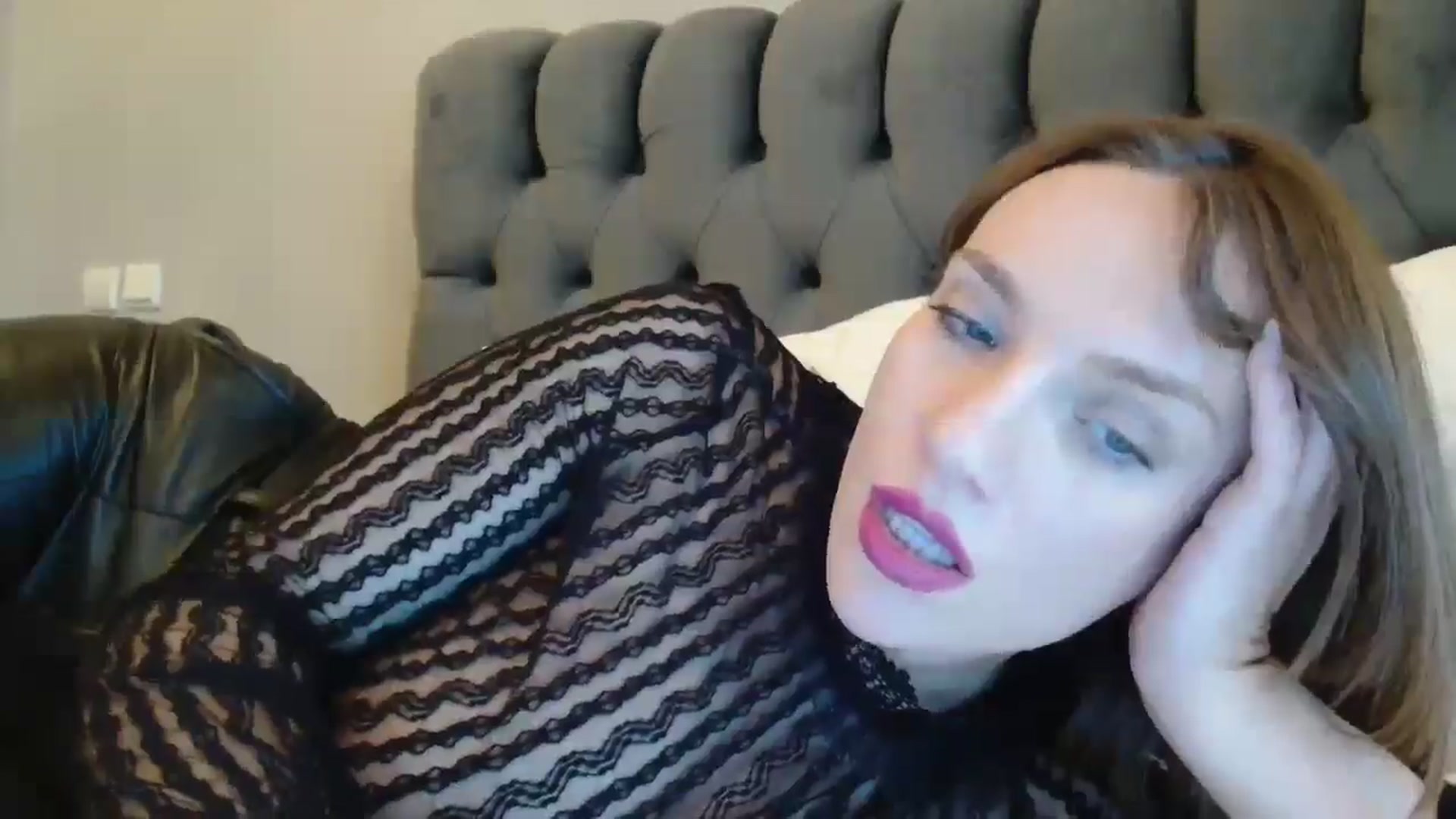 Gallery image thumbnail from ABABAB1's myfreecams stream on, 10/19/2025, 15:12 image 18 of 20
