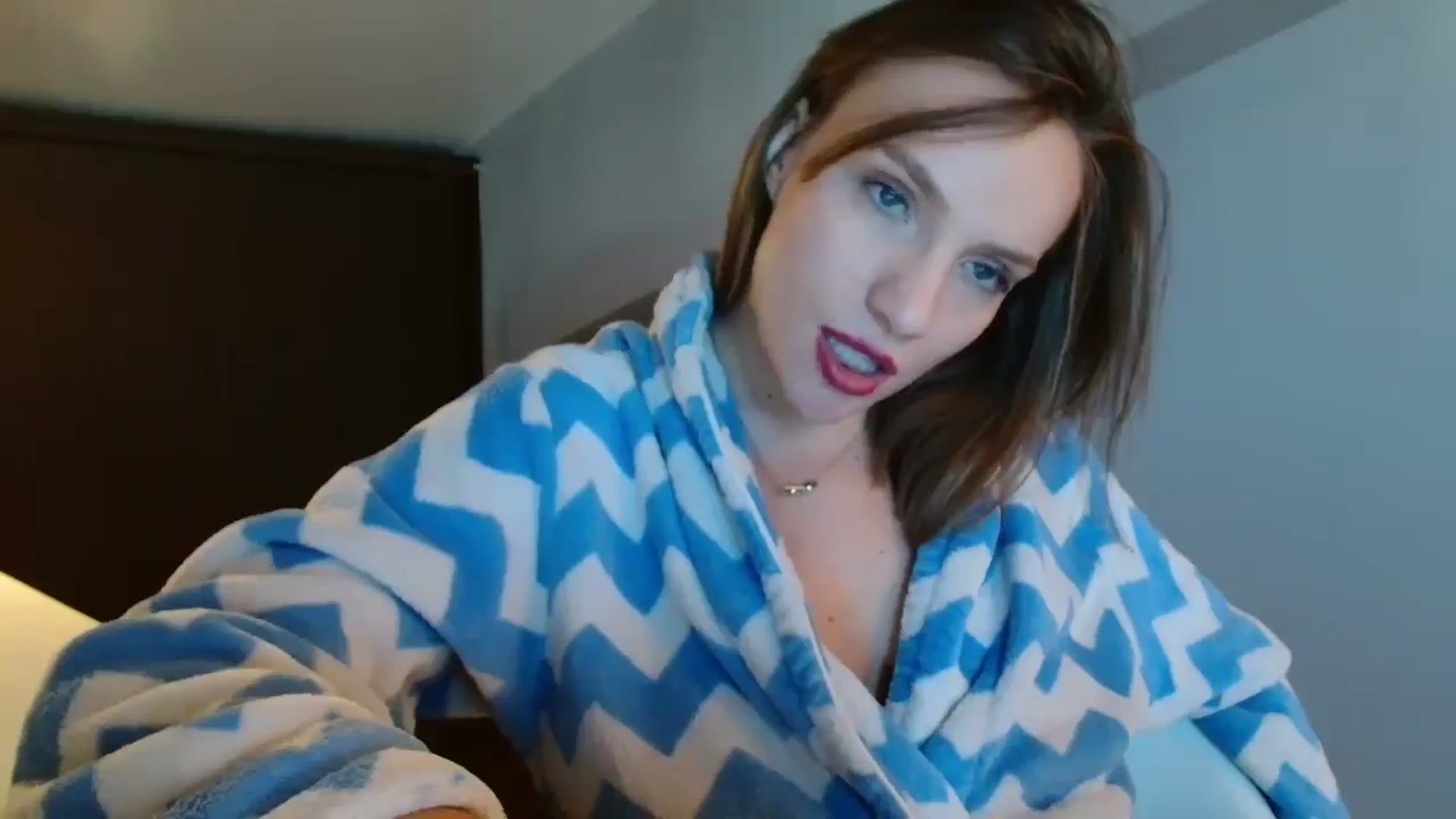 Gallery image thumbnail from ABABAB1's myfreecams stream on, 10/25/2025, 11:31 image 5 of 20