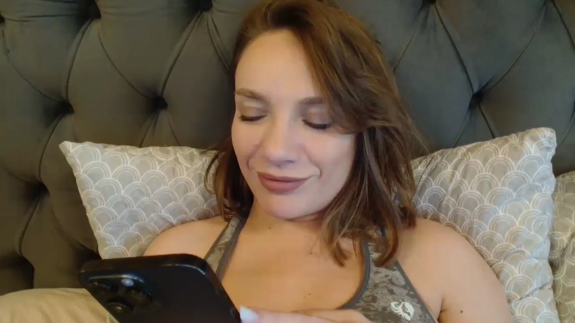 Gallery image thumbnail from ABABAB1's myfreecams stream on, 11/14/2025, 13:03 image 9 of 20