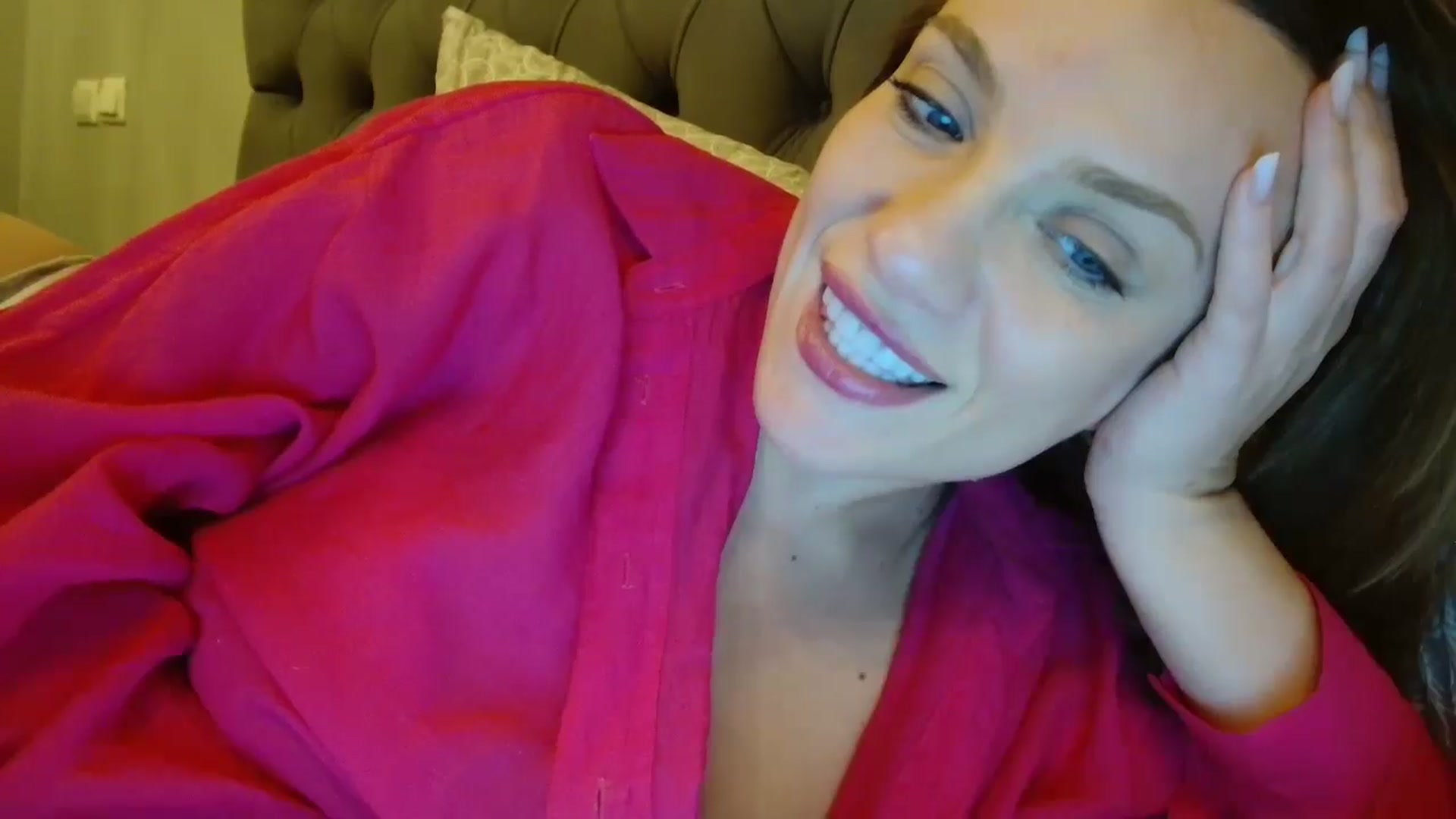 Gallery image thumbnail from ABABAB1's myfreecams stream on, 11/15/2025, 15:44 image 16 of 20