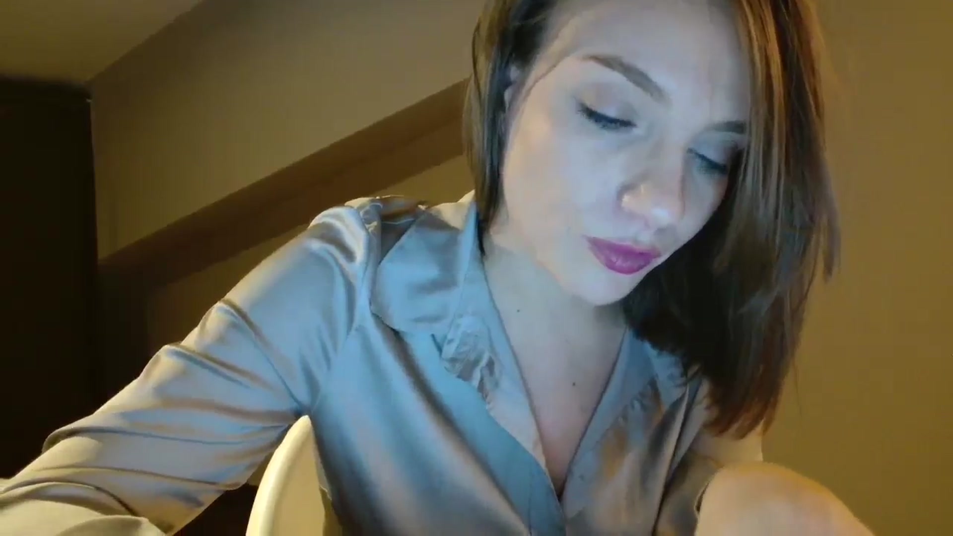 Gallery image thumbnail from ABABAB1's myfreecams stream on, 11/15/2025, 17:13 image 10 of 20