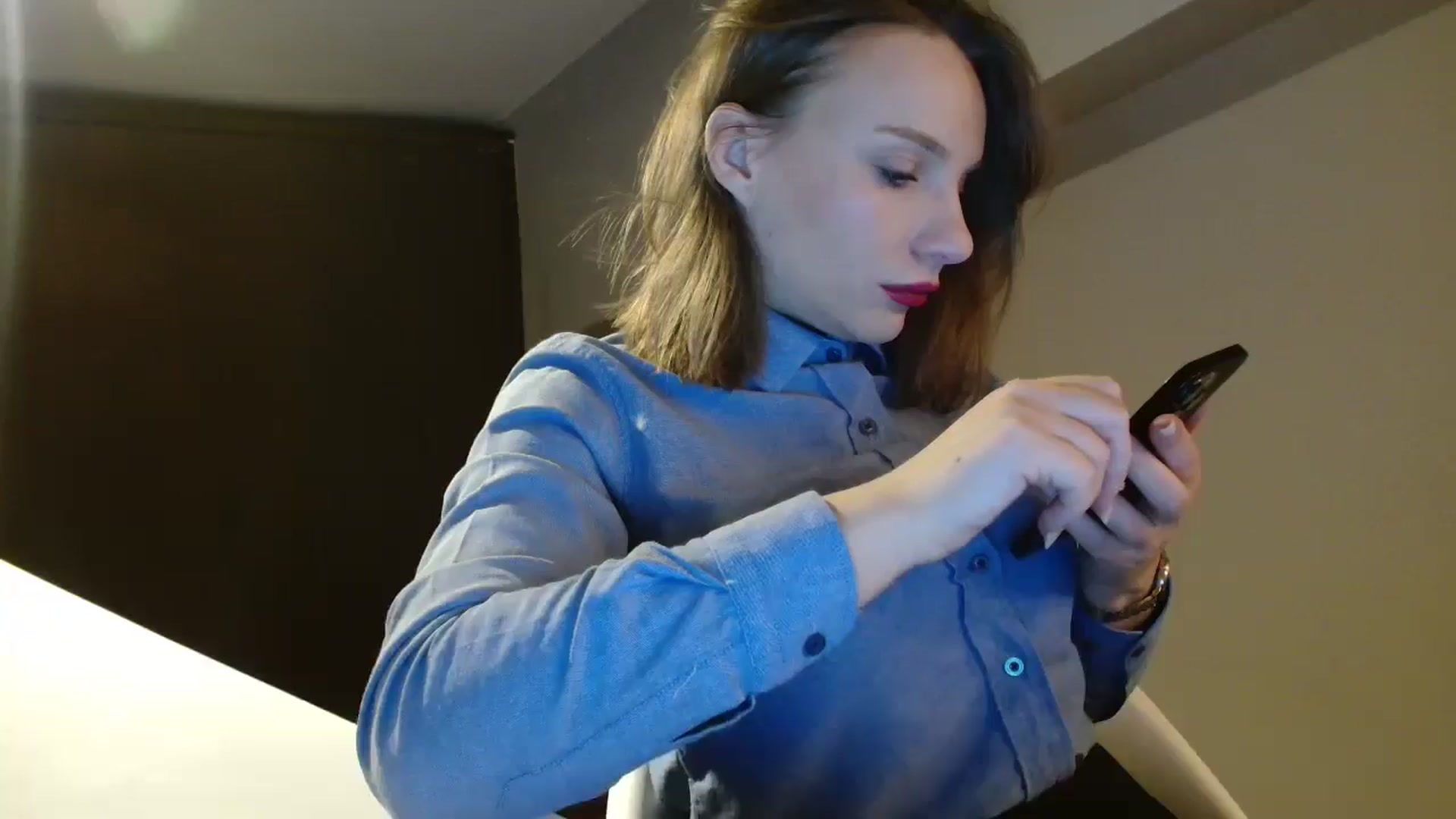 Gallery image thumbnail from ABABAB1's myfreecams stream on, 11/19/2025, 18:55 image 12 of 20