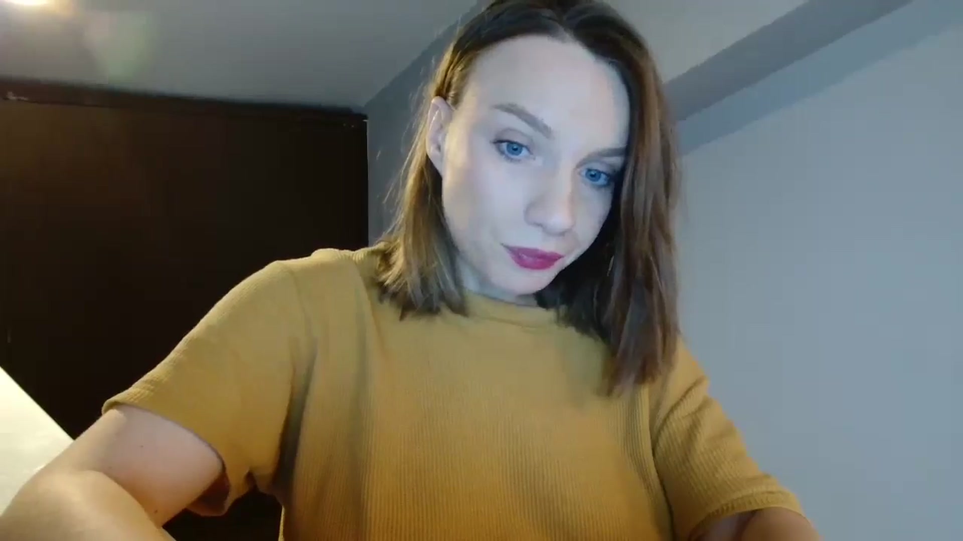 Gallery image thumbnail from ABABAB1's myfreecams stream on, 11/21/2025, 08:38 image 9 of 20