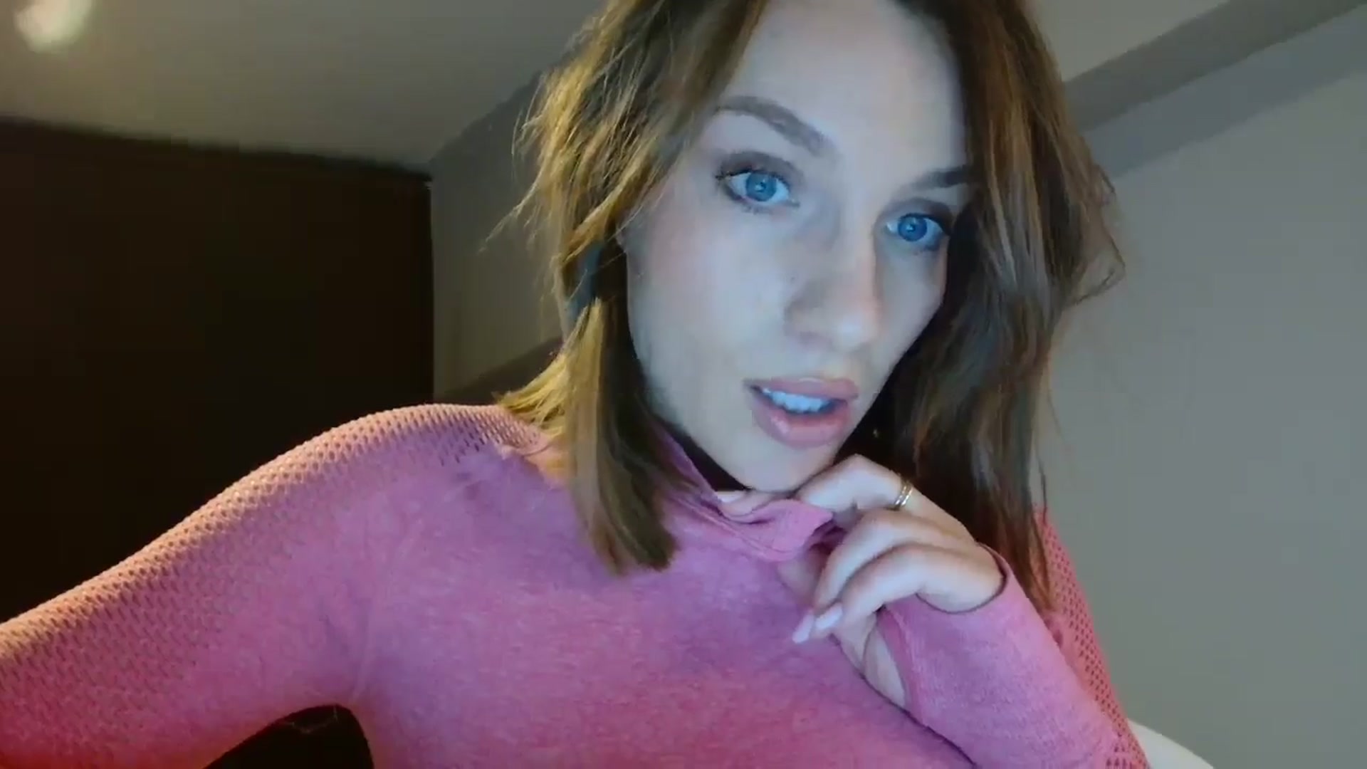 Gallery image thumbnail from ABABAB1's myfreecams stream on, 11/23/2025, 11:22 image 5 of 20
