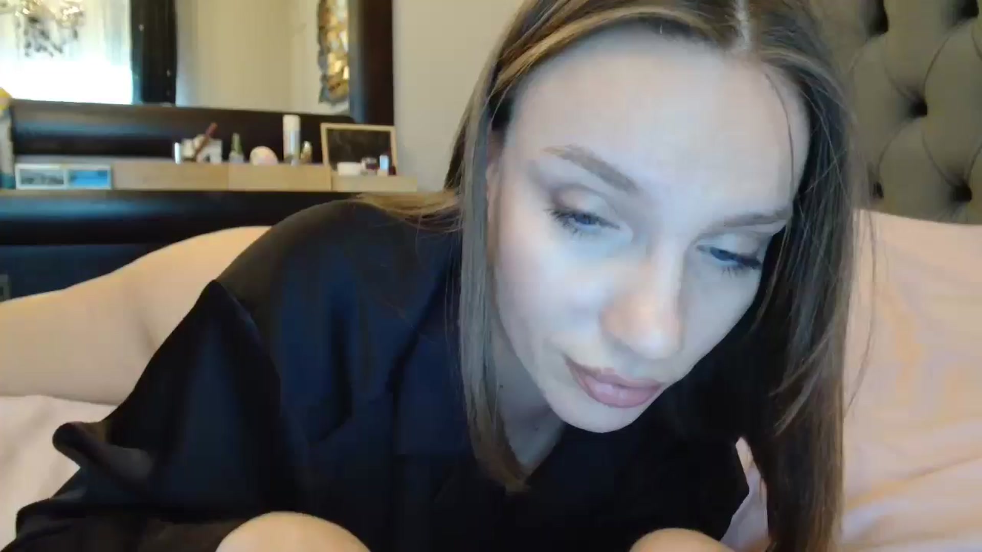 Gallery image thumbnail from ABABAB1's myfreecams stream on, 11/27/2025, 09:49 image 15 of 20