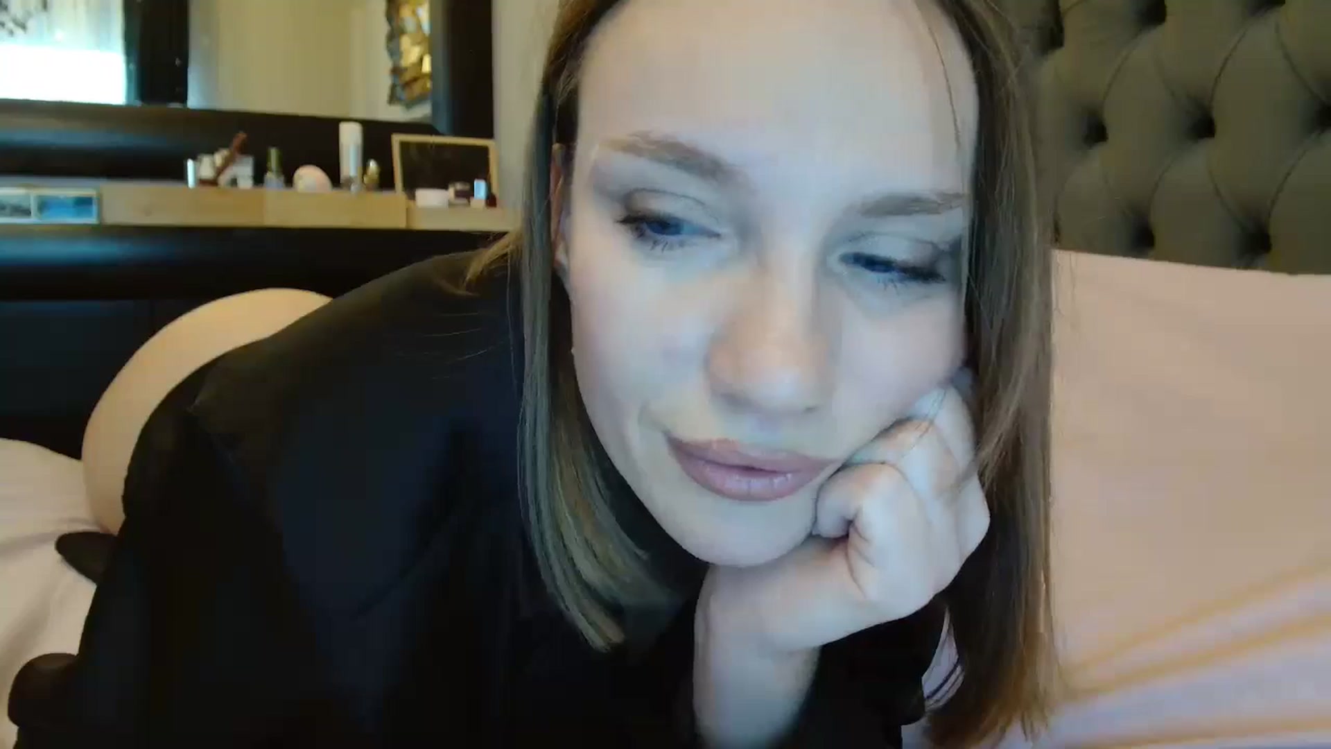 Gallery image thumbnail from ABABAB1's myfreecams stream on, 11/27/2025, 09:49 image 6 of 20