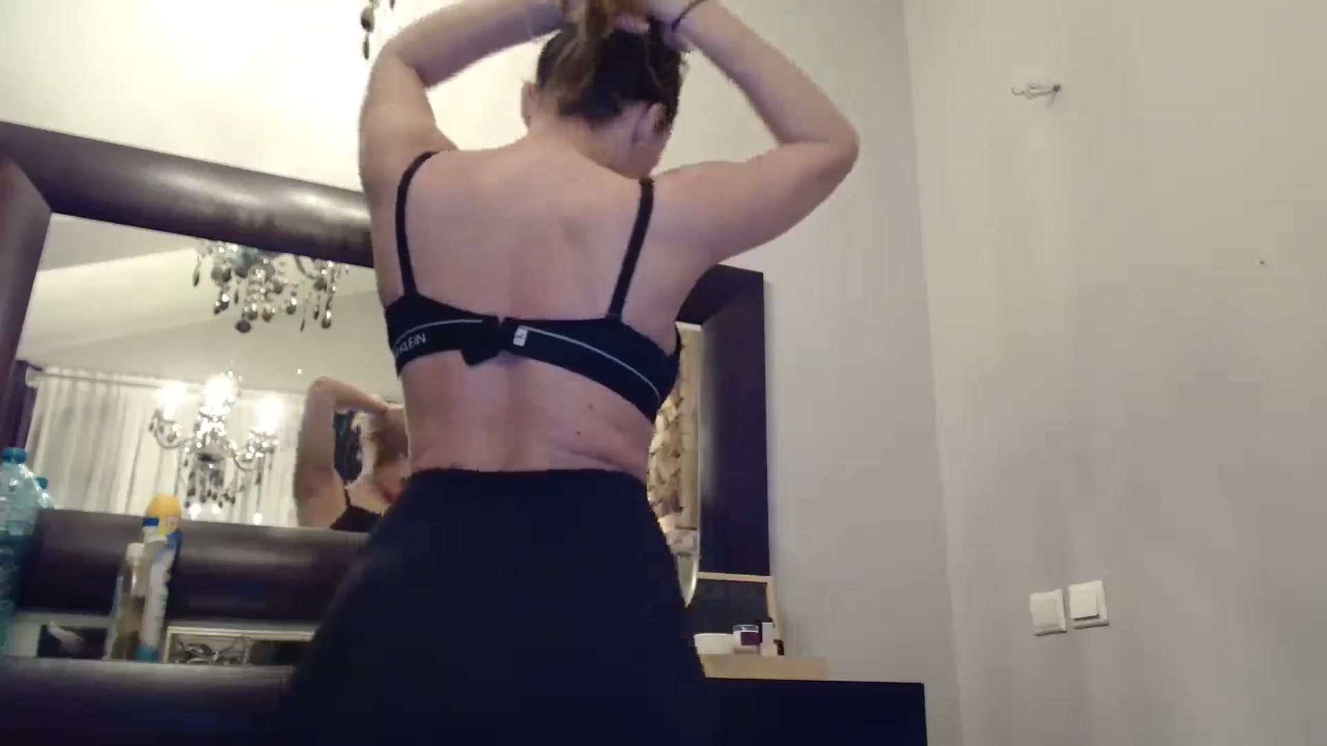Gallery image thumbnail from ABABAB1's myfreecams stream on, 11/27/2025, 18:35 image 16 of 20