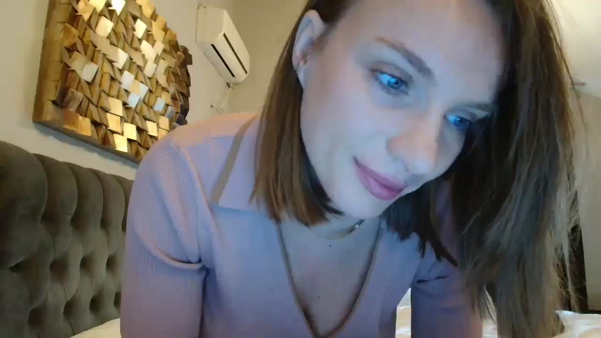 Gallery image thumbnail from ABABAB1's myfreecams stream on, 12/05/2025, 08:36 image 19 of 20