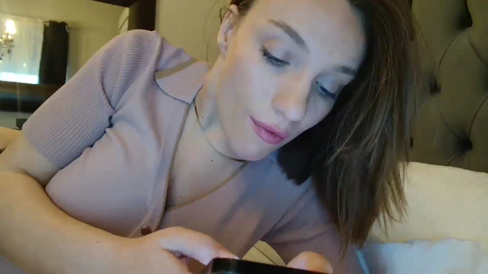 Gallery image thumbnail from ABABAB1's myfreecams stream on, 12/05/2025, 08:36 image 15 of 20