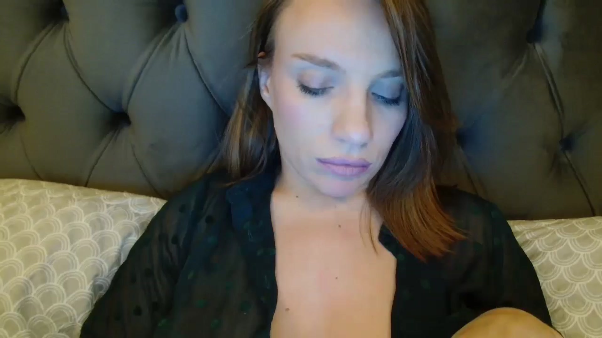 Gallery image thumbnail from ABABAB1's myfreecams stream on, 12/19/2025, 18:34 image 20 of 20
