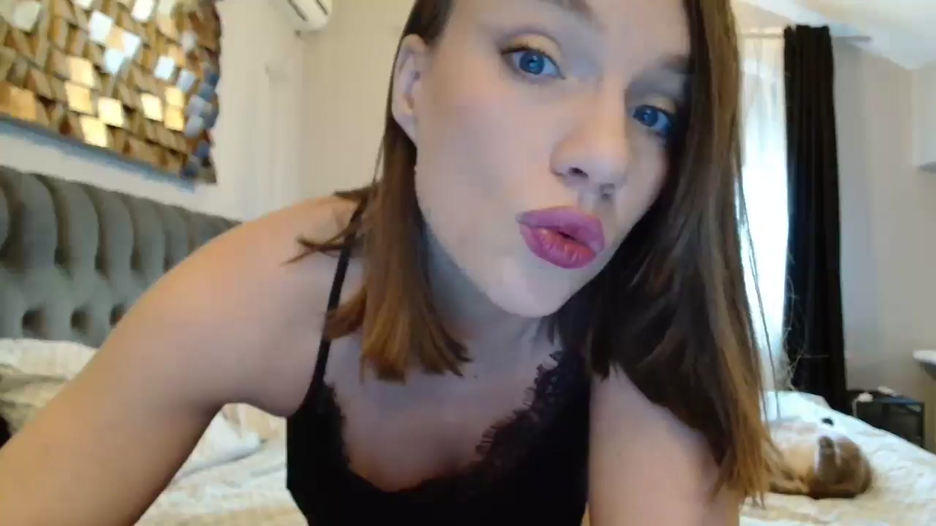Gallery image thumbnail from ABABAB1's myfreecams stream on, 12/21/2025, 09:12 image 13 of 20