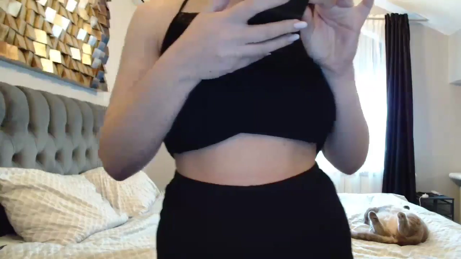 Gallery image thumbnail from ABABAB1's myfreecams stream on, 12/21/2025, 09:12 image 12 of 20
