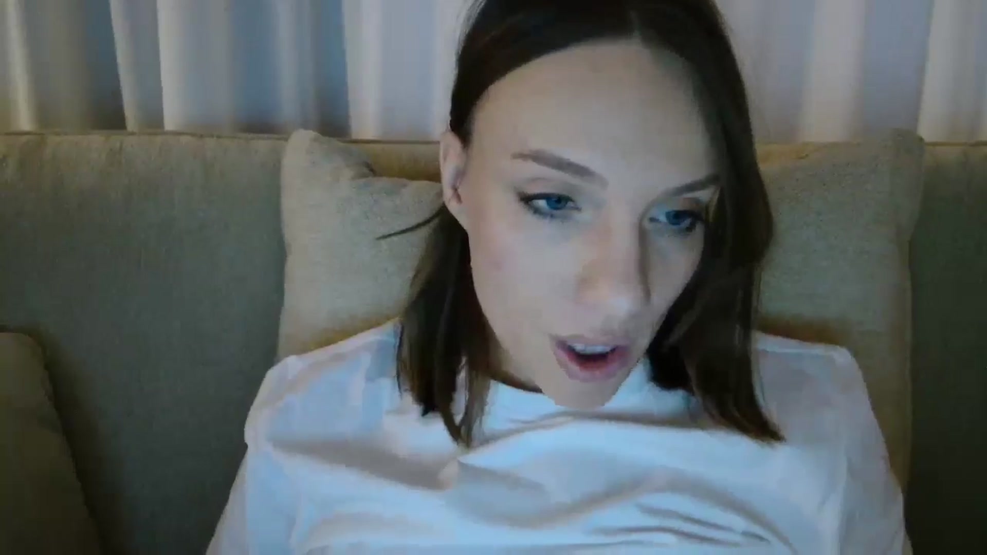 Gallery image thumbnail from ABABAB1's myfreecams stream on, 12/29/2025, 20:28 image 19 of 20