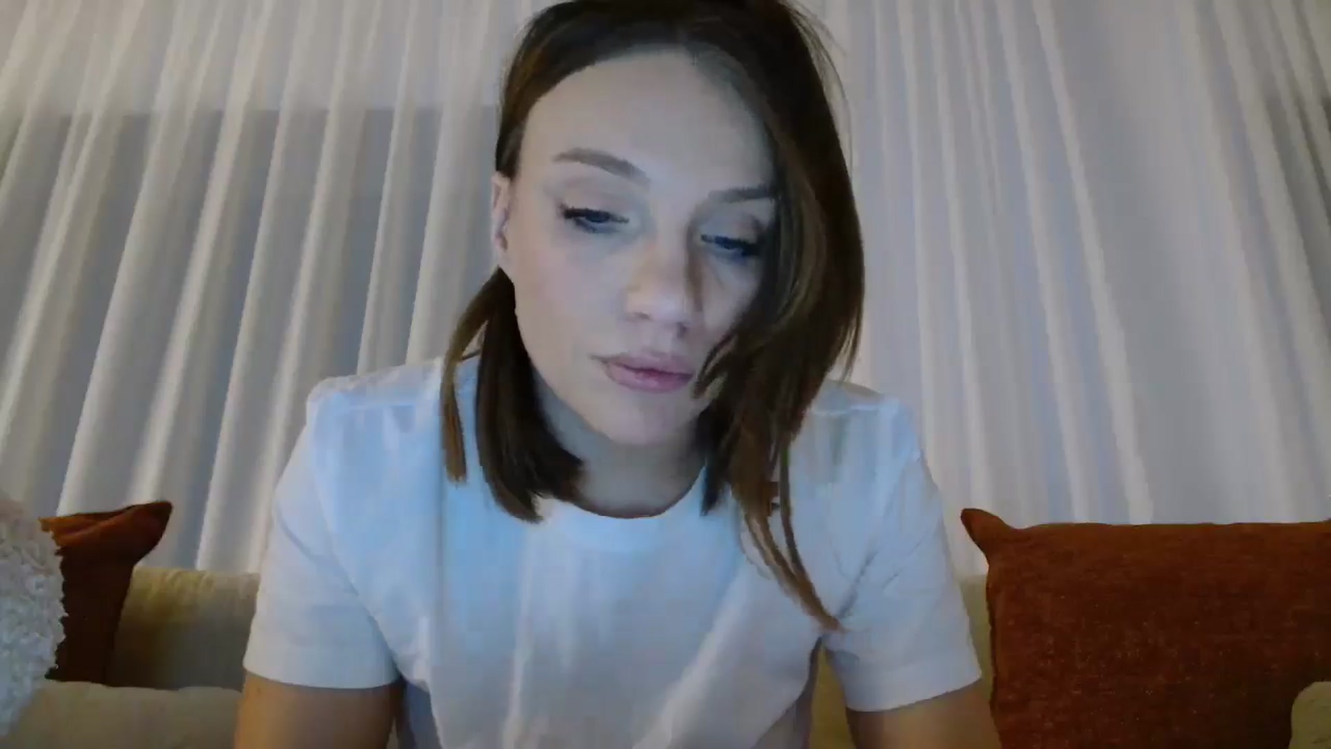 Gallery image thumbnail from ABABAB1's myfreecams stream on, 12/29/2025, 20:28 image 14 of 20