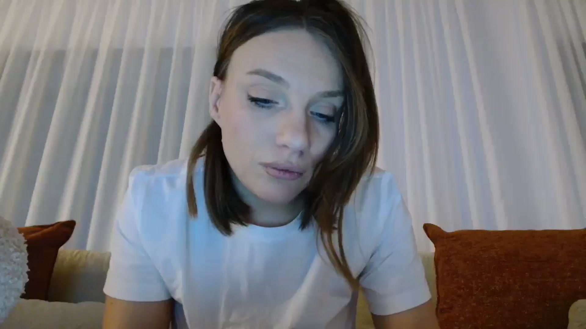 Gallery image thumbnail from ABABAB1's myfreecams stream on, 12/29/2025, 20:28 image 13 of 20