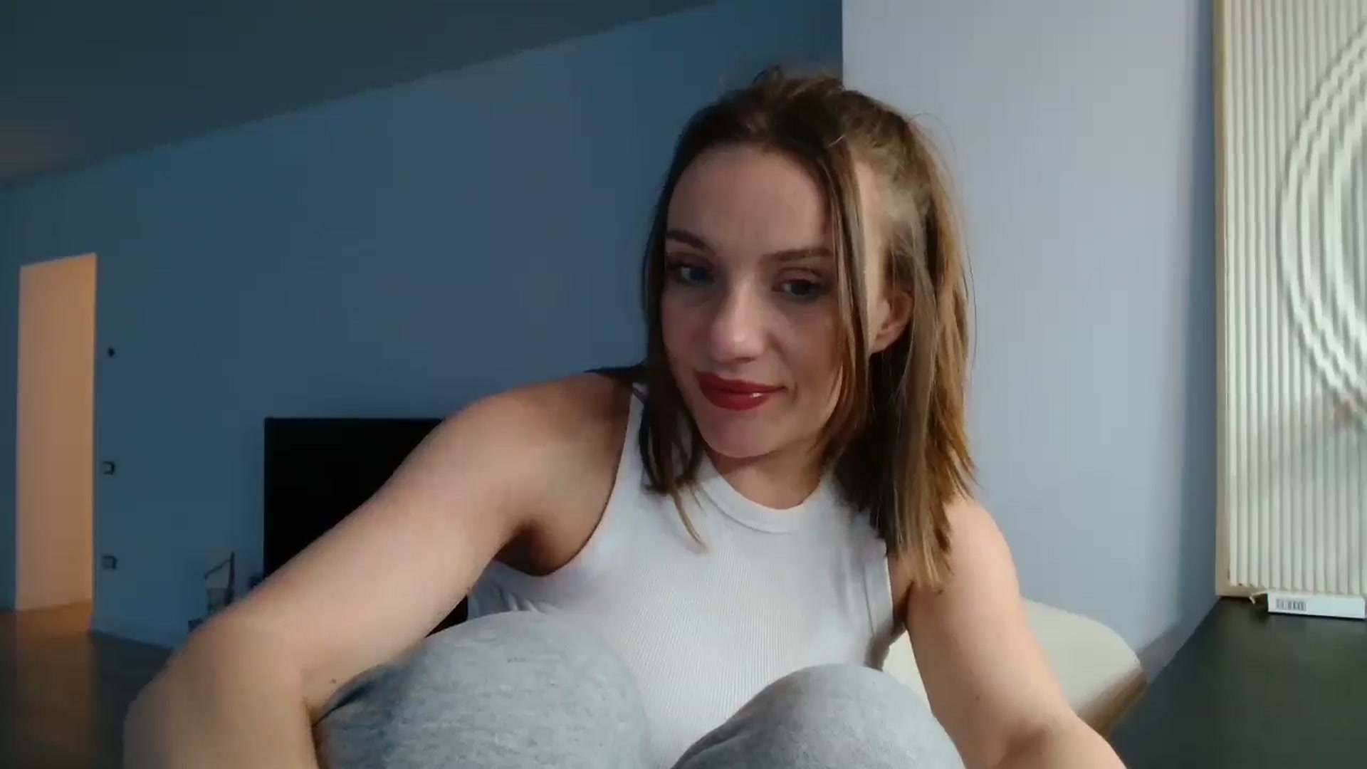 Gallery image thumbnail from ABABAB1's myfreecams stream on, 01/04/2026, 15:08 image 13 of 20