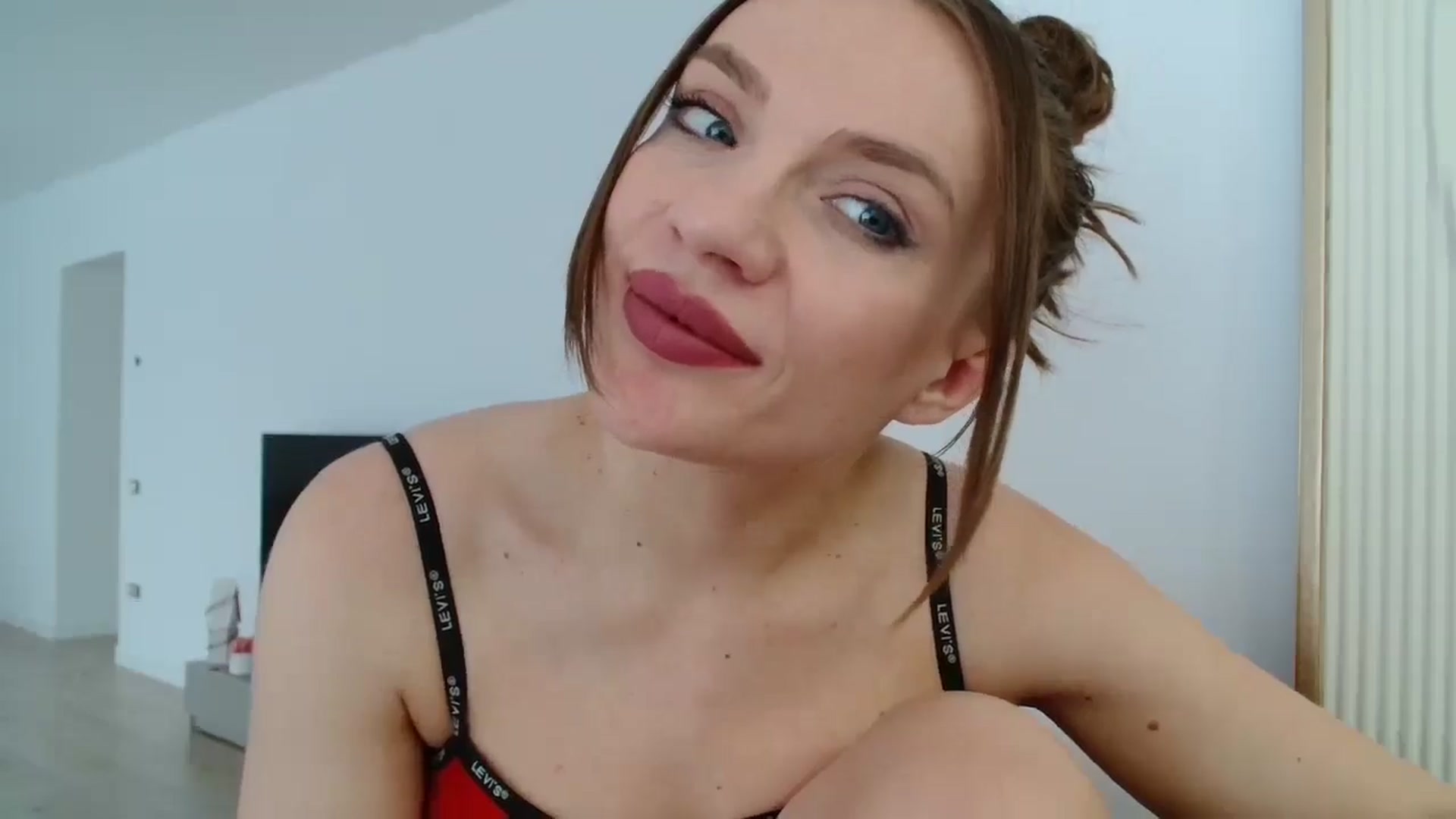 Gallery image thumbnail from ABABAB1's myfreecams stream on, 01/10/2026, 10:40 image 15 of 20