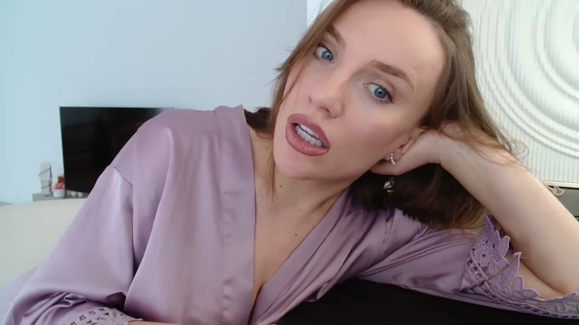 Gallery image thumbnail from ABABAB1's myfreecams stream on, 01/11/2026, 11:56 image 5 of 20