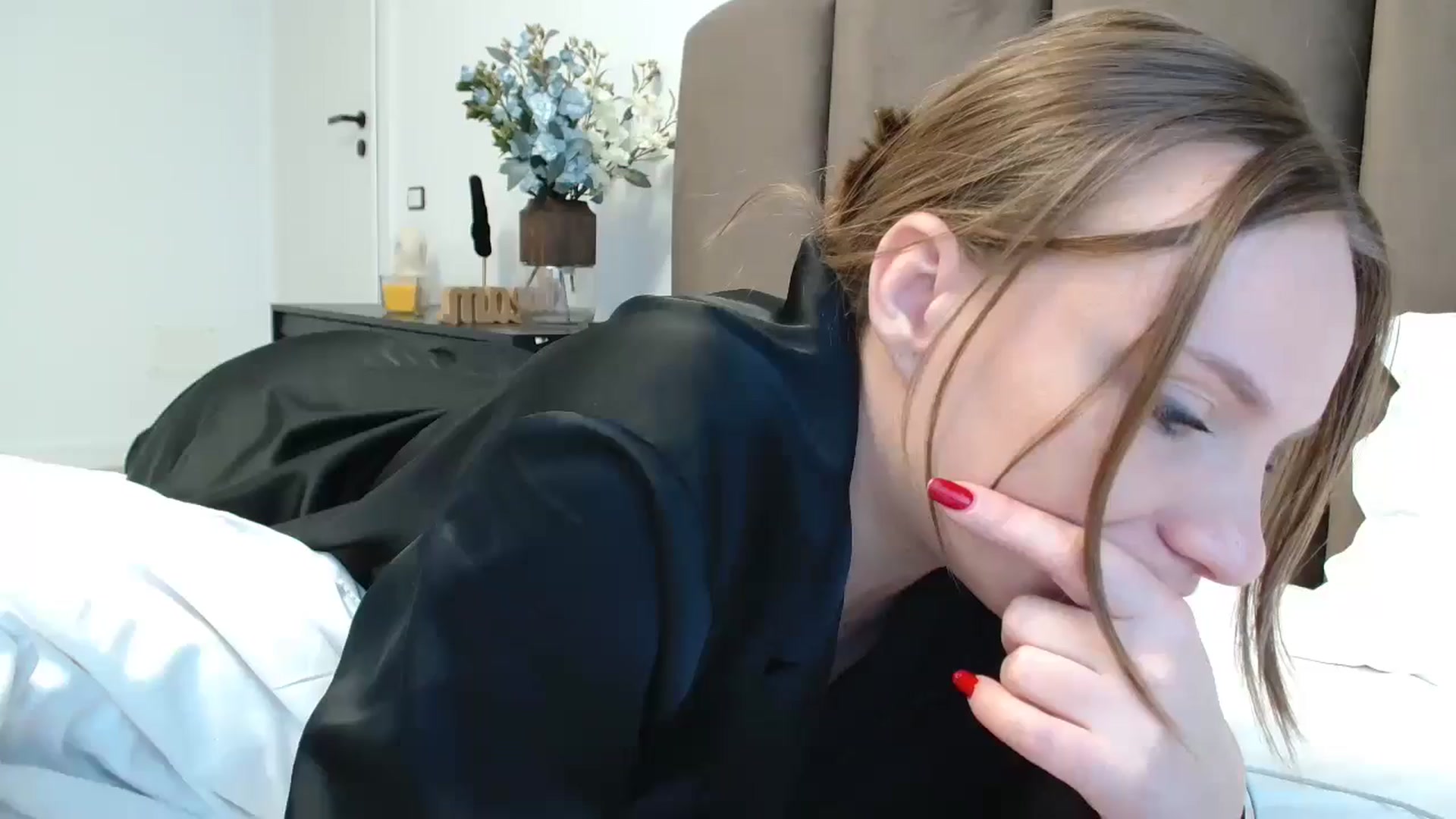 Gallery image thumbnail from ABABAB1's myfreecams stream on, 01/31/2026, 13:38 image 19 of 20