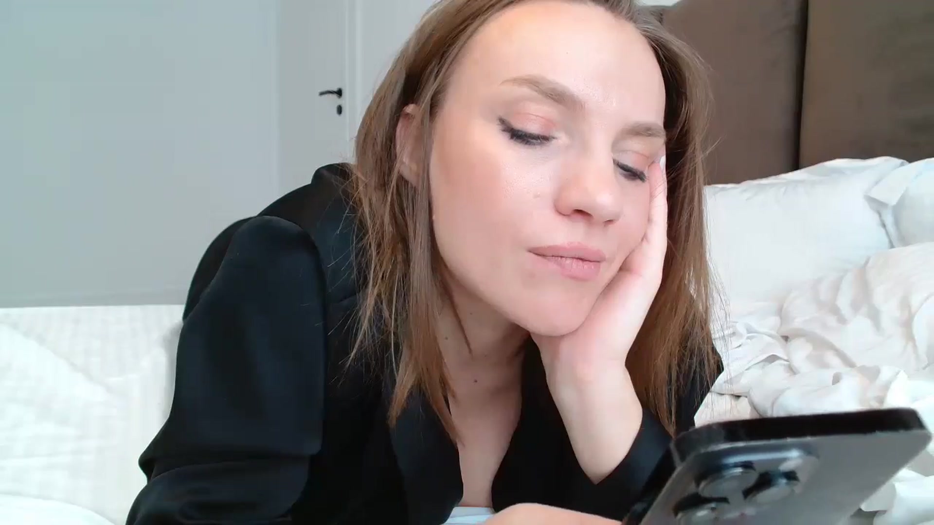 Gallery image thumbnail from ABABAB1's myfreecams stream on, 02/18/2026, 11:15 image 8 of 20