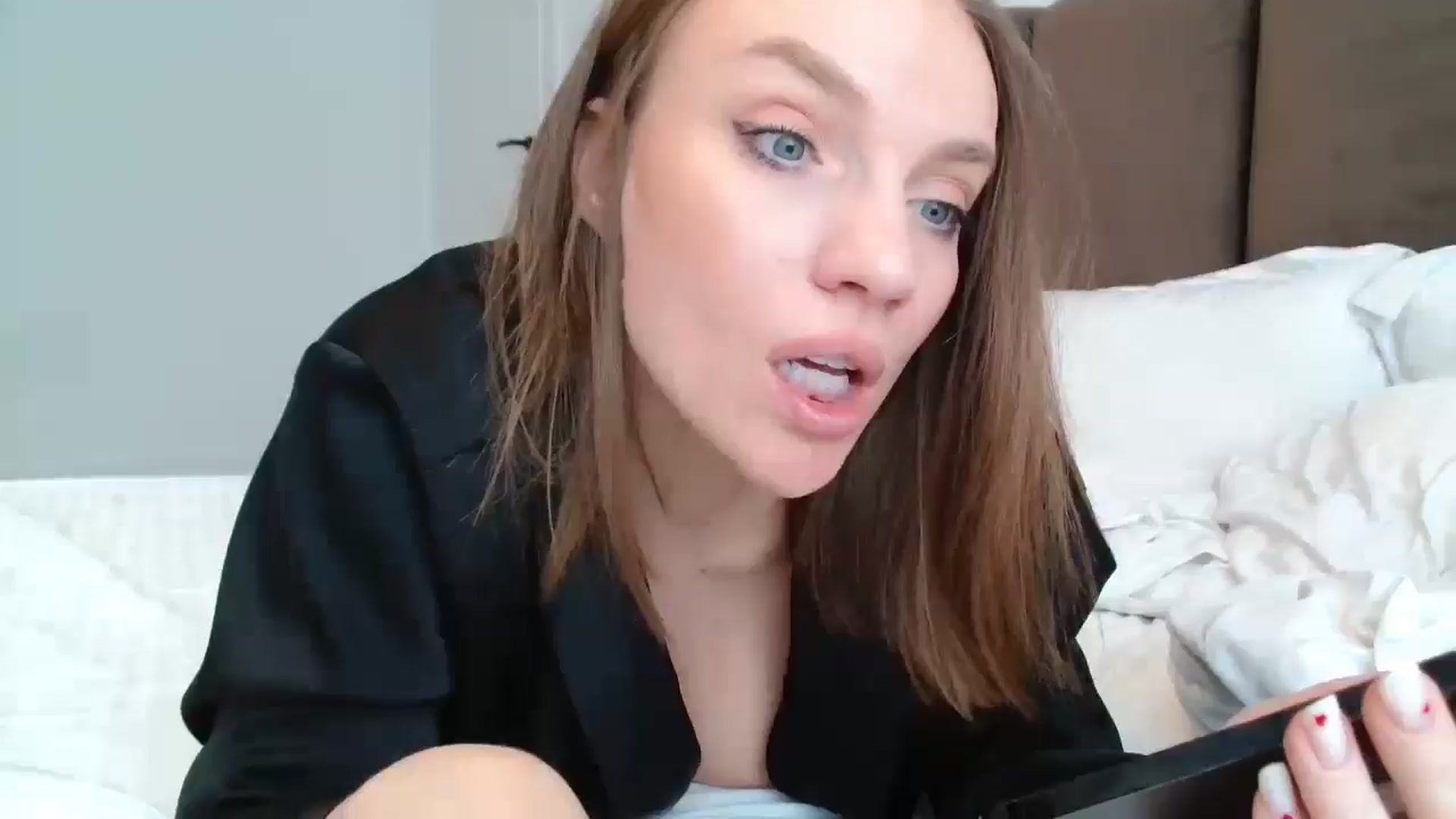 Gallery image thumbnail from ABABAB1's myfreecams stream on, 02/18/2026, 11:15 image 9 of 20