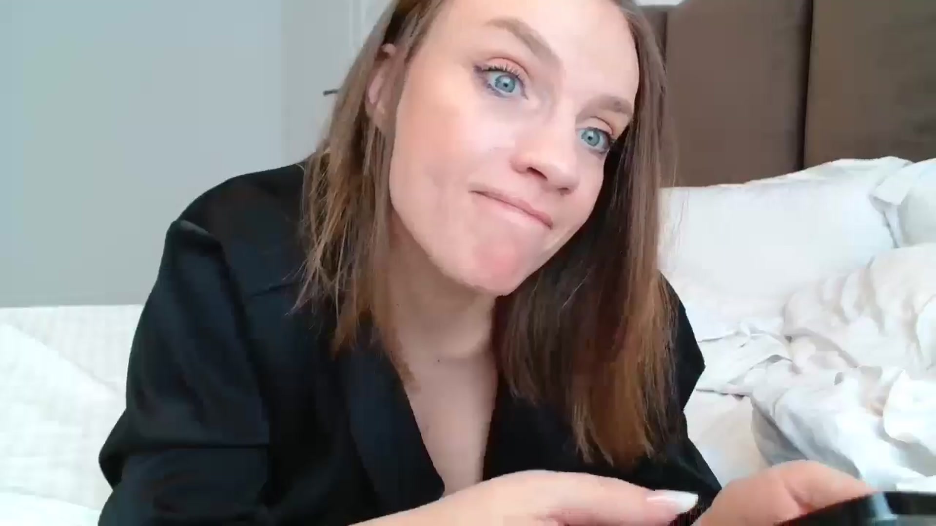 Gallery image thumbnail from ABABAB1's myfreecams stream on, 02/18/2026, 11:15 image 12 of 20