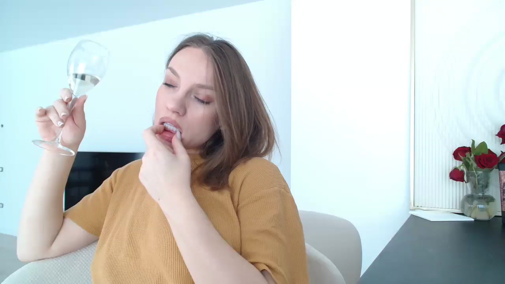 Gallery image thumbnail from ABABAB1's myfreecams stream on, 02/19/2026, 10:03 image 10 of 20