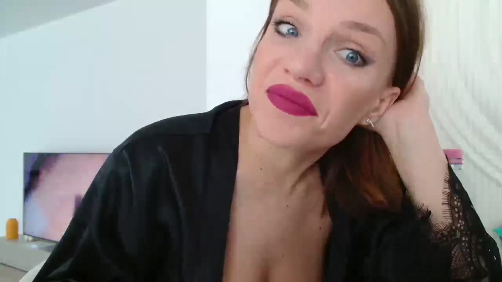 Gallery image thumbnail from ABABAB1's myfreecams stream on, 03/01/2026, 08:11 image 10 of 20