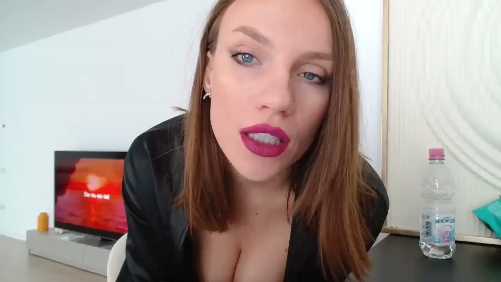 Gallery image thumbnail from ABABAB1's myfreecams stream on, 03/01/2026, 08:11 image 9 of 20